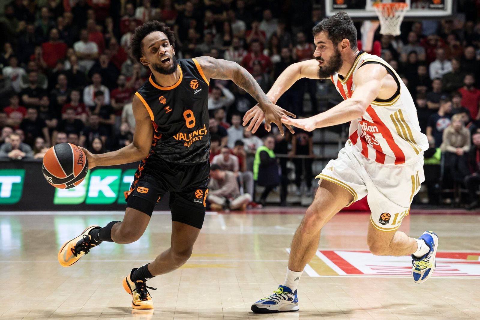 El Valencia, próximo rival del Unicaja, arrasa en Belgrado (89-106)