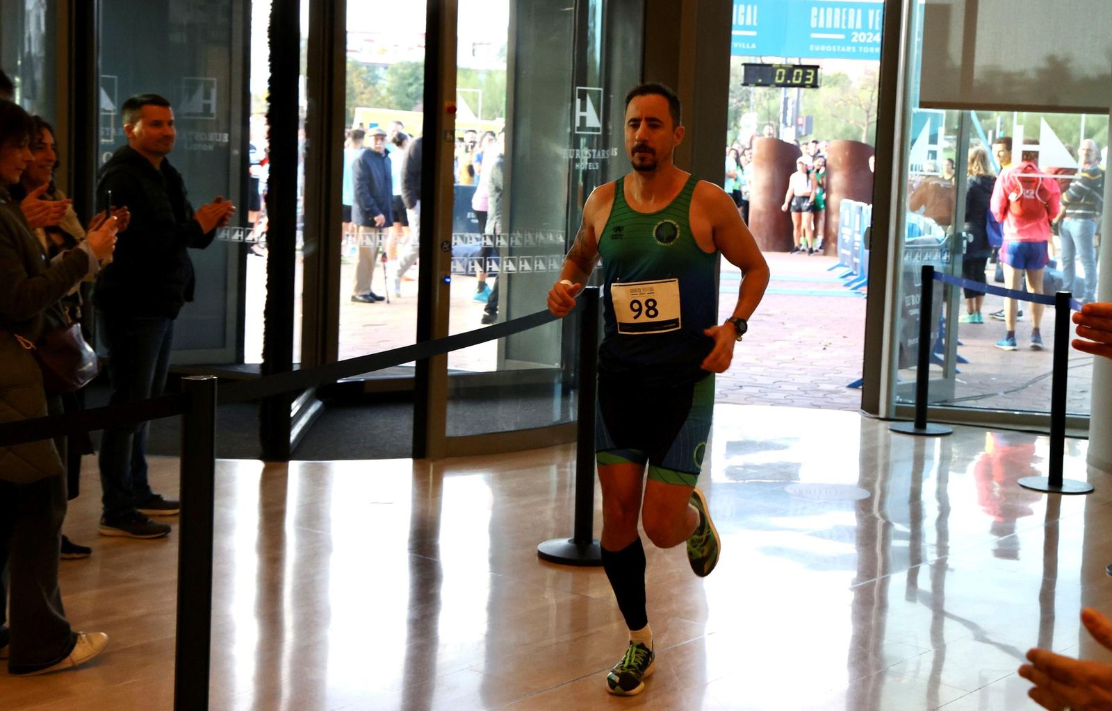 Las fotos de la Carrera Vertical en Torre Sevilla