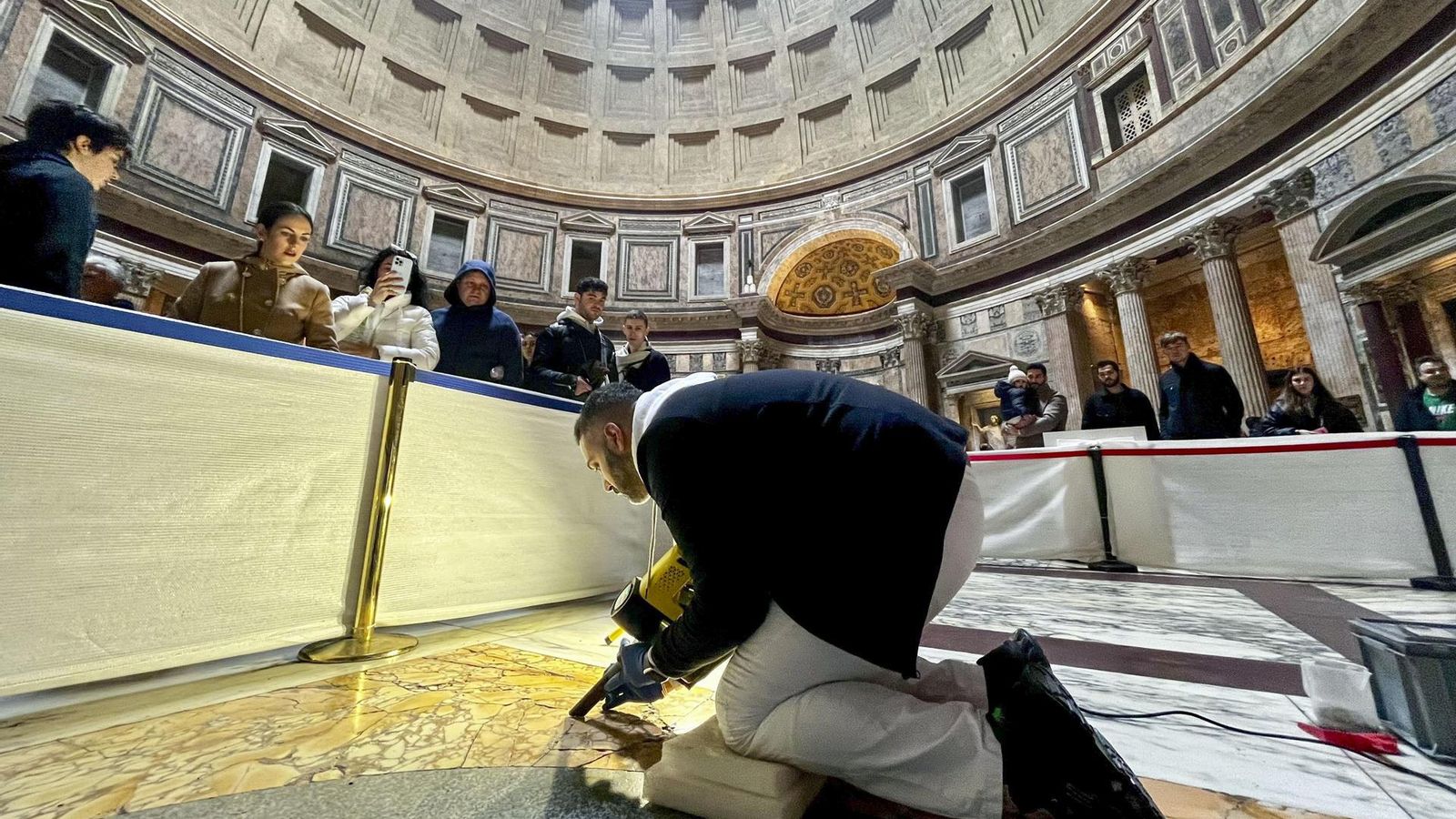 El suelo del Panteón de Roma