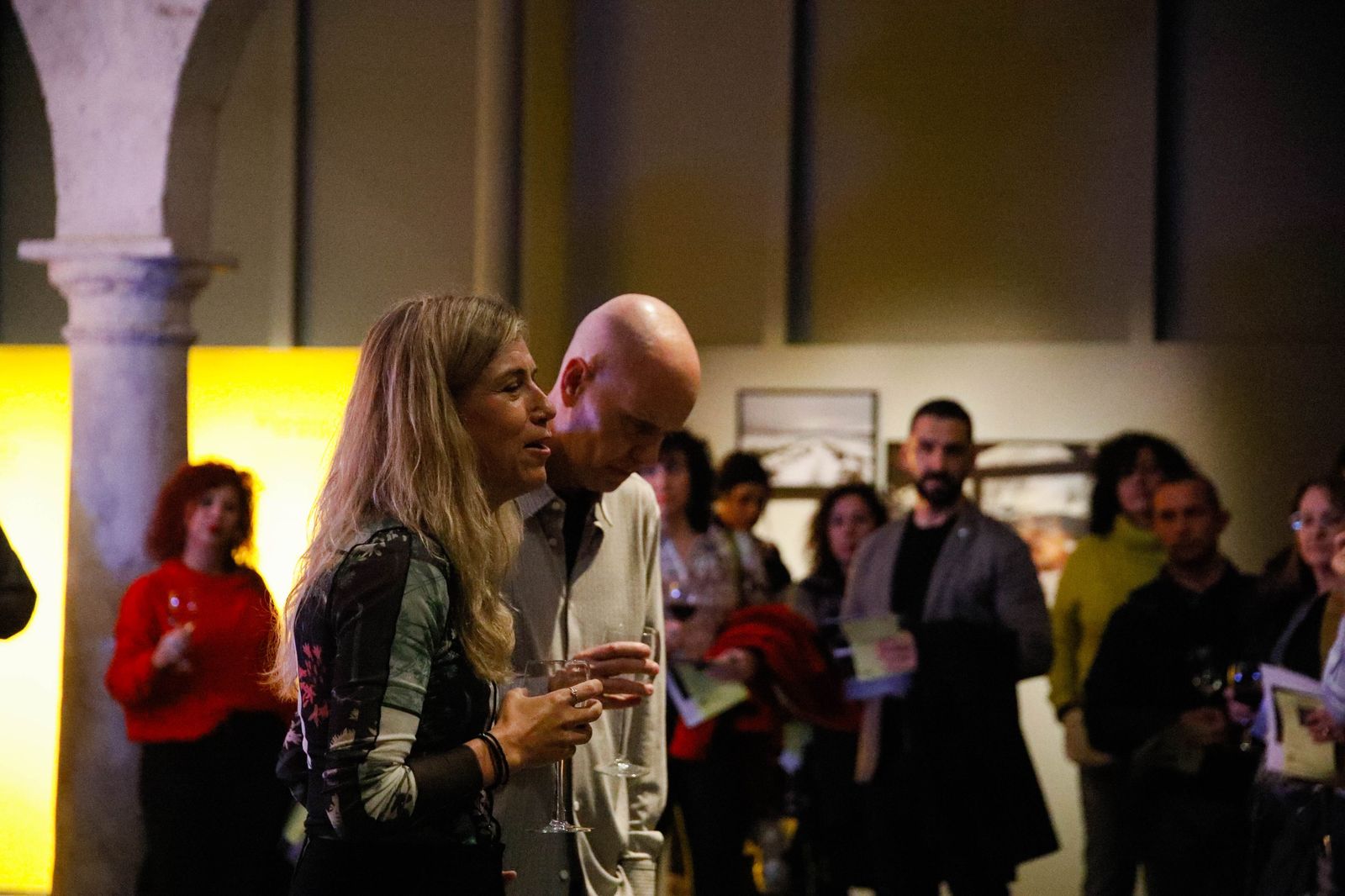 Te contamos en imágenes como ha sido el inicio de la exposición Brujas de Judith Prat