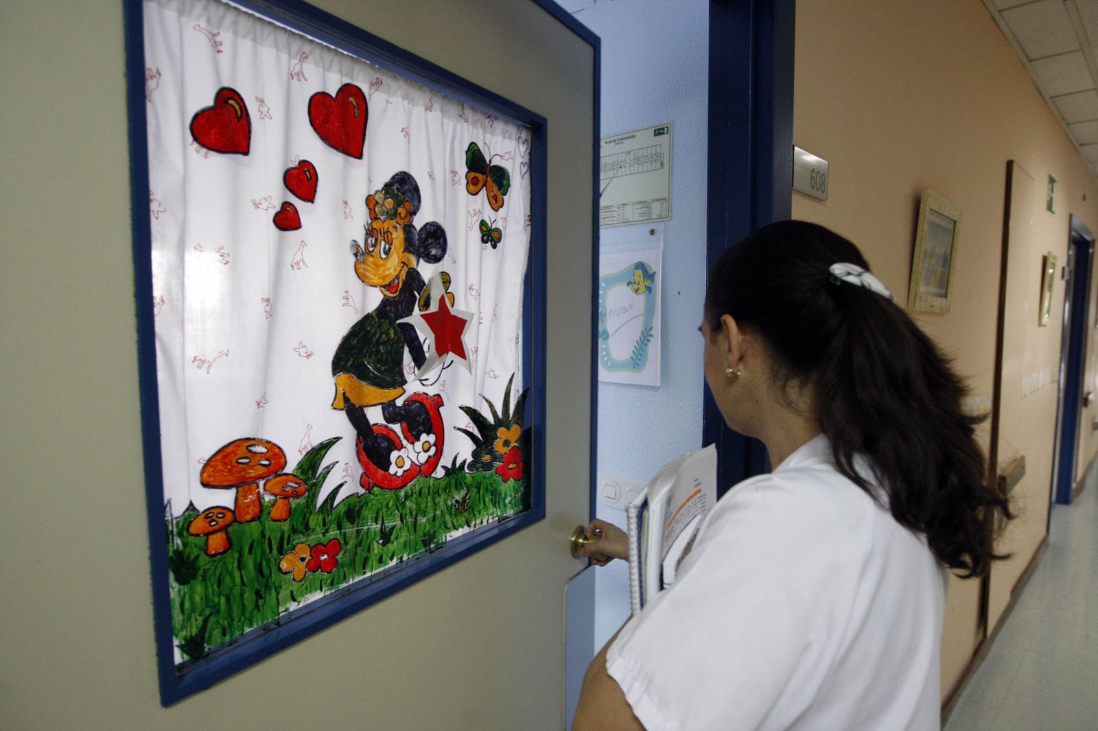 Personal sanitario en un centro de salud.