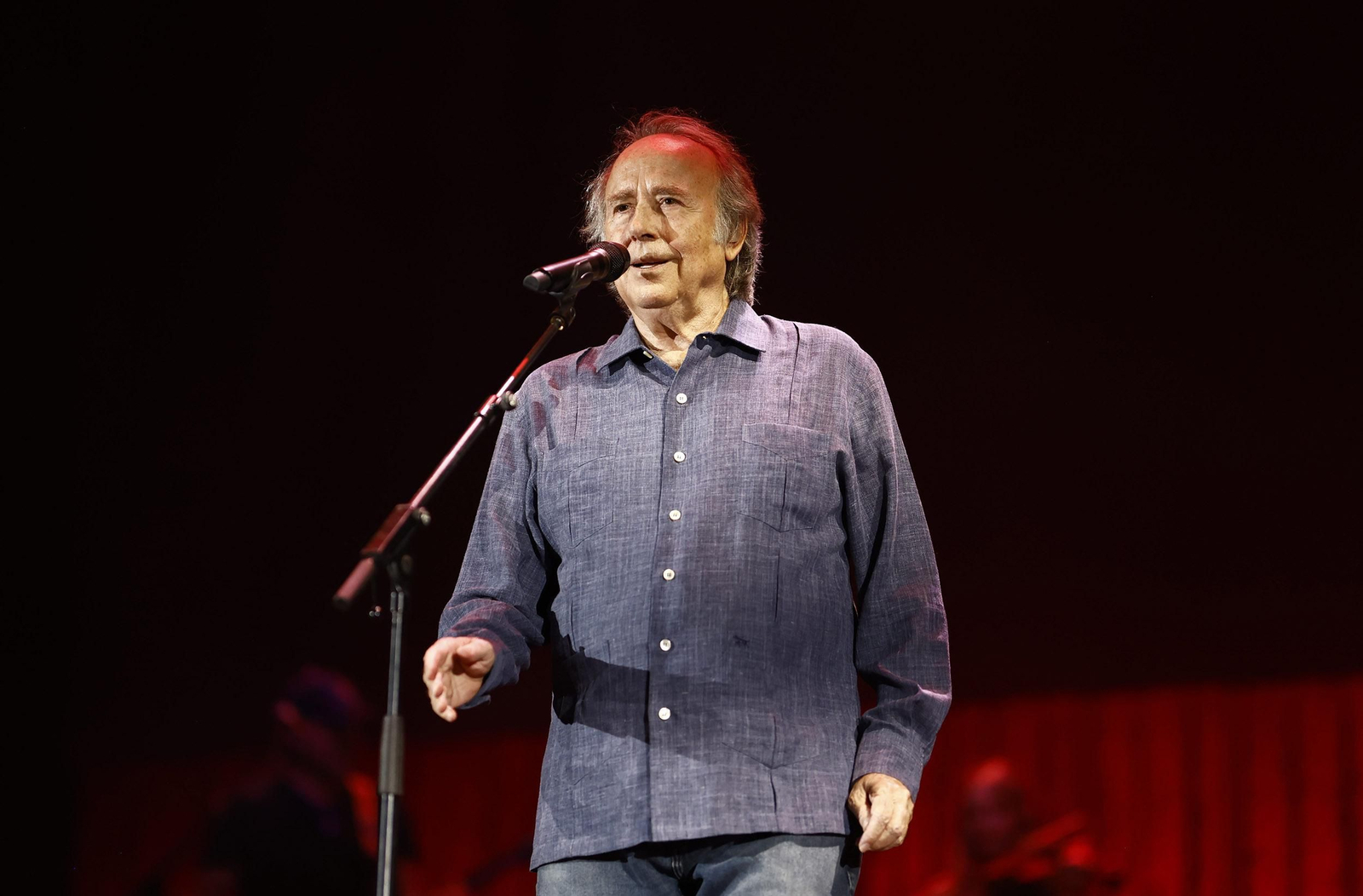 Las imágenes del concierto de Joan Manuel Serrat en Sevilla