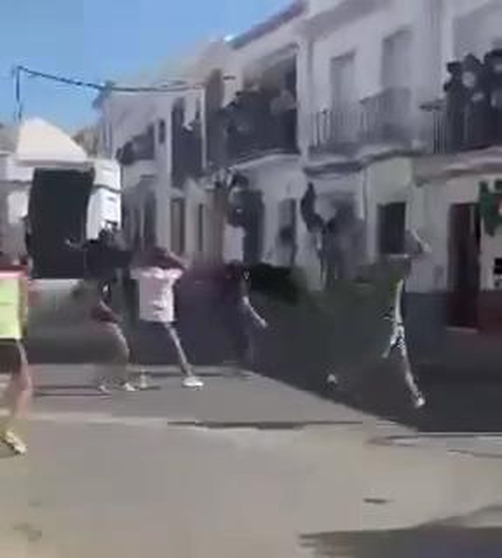 Imagen del momento de la cogida en Villalba del Alcor.