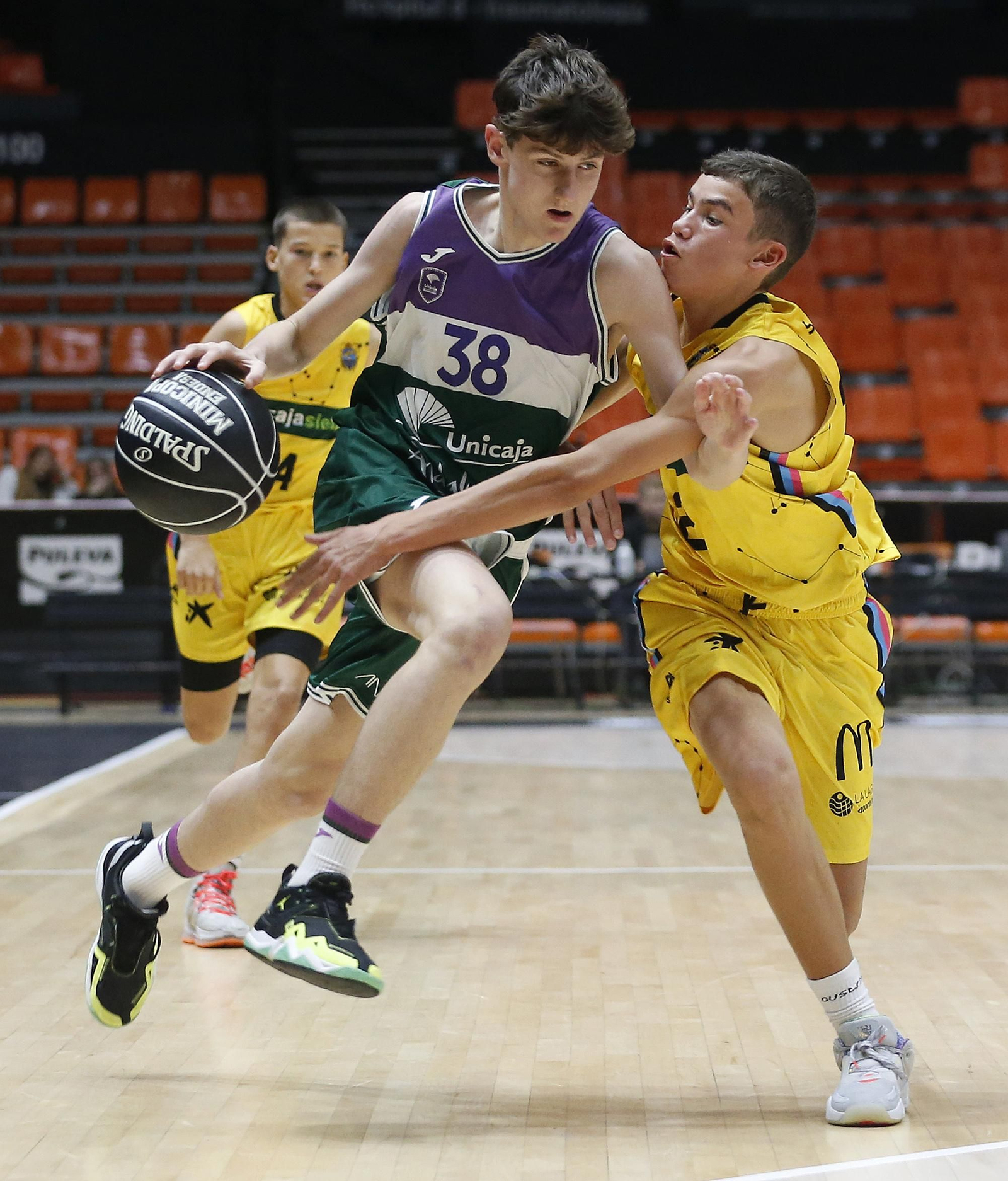 Las imágenes del Unicaja en la segunda jornada de la fase previa de la Minicopa