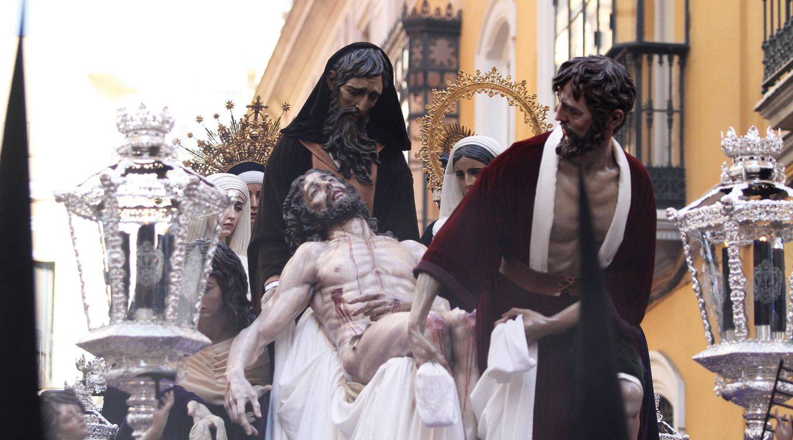 El paso de misterio de la Hermandad de Santa Marta