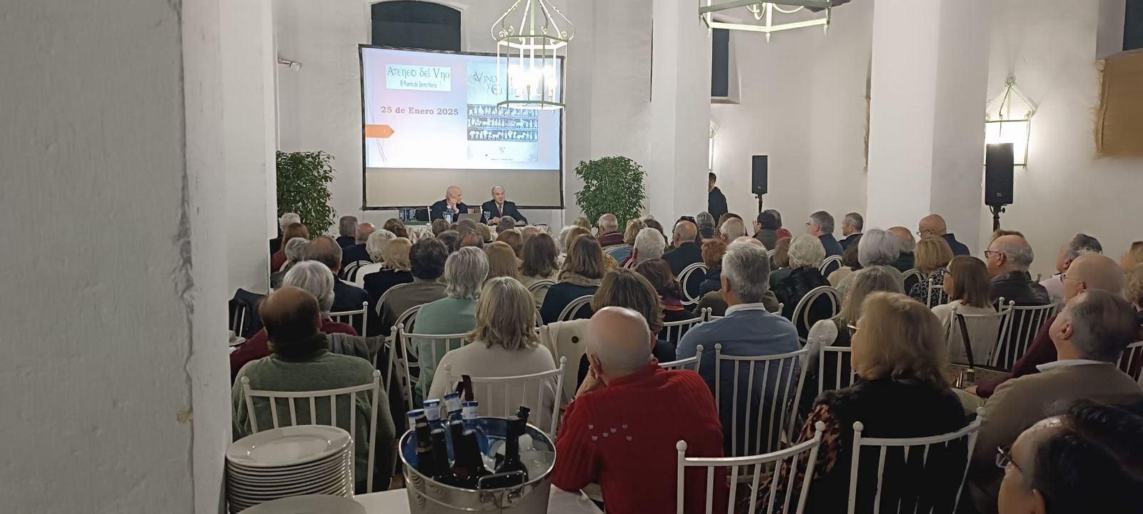 Una imagen de la conferencia.