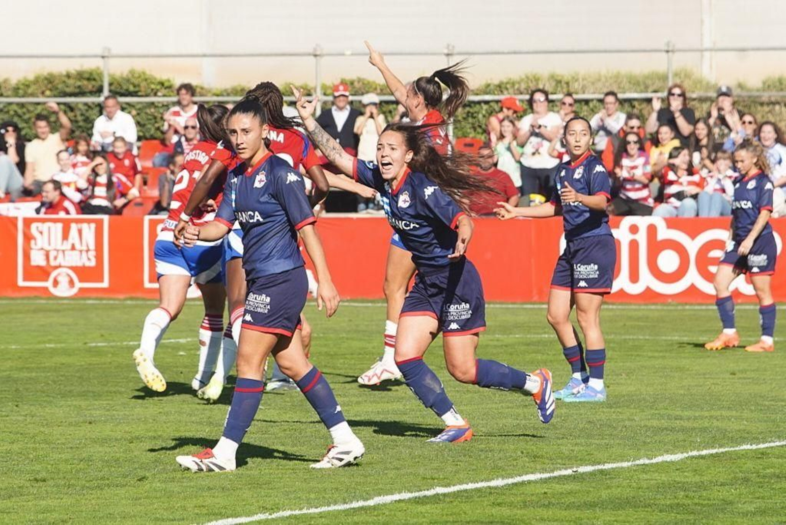 Las mejores imágenes de la goleada del Granada CF Femenino frente al Deportivo