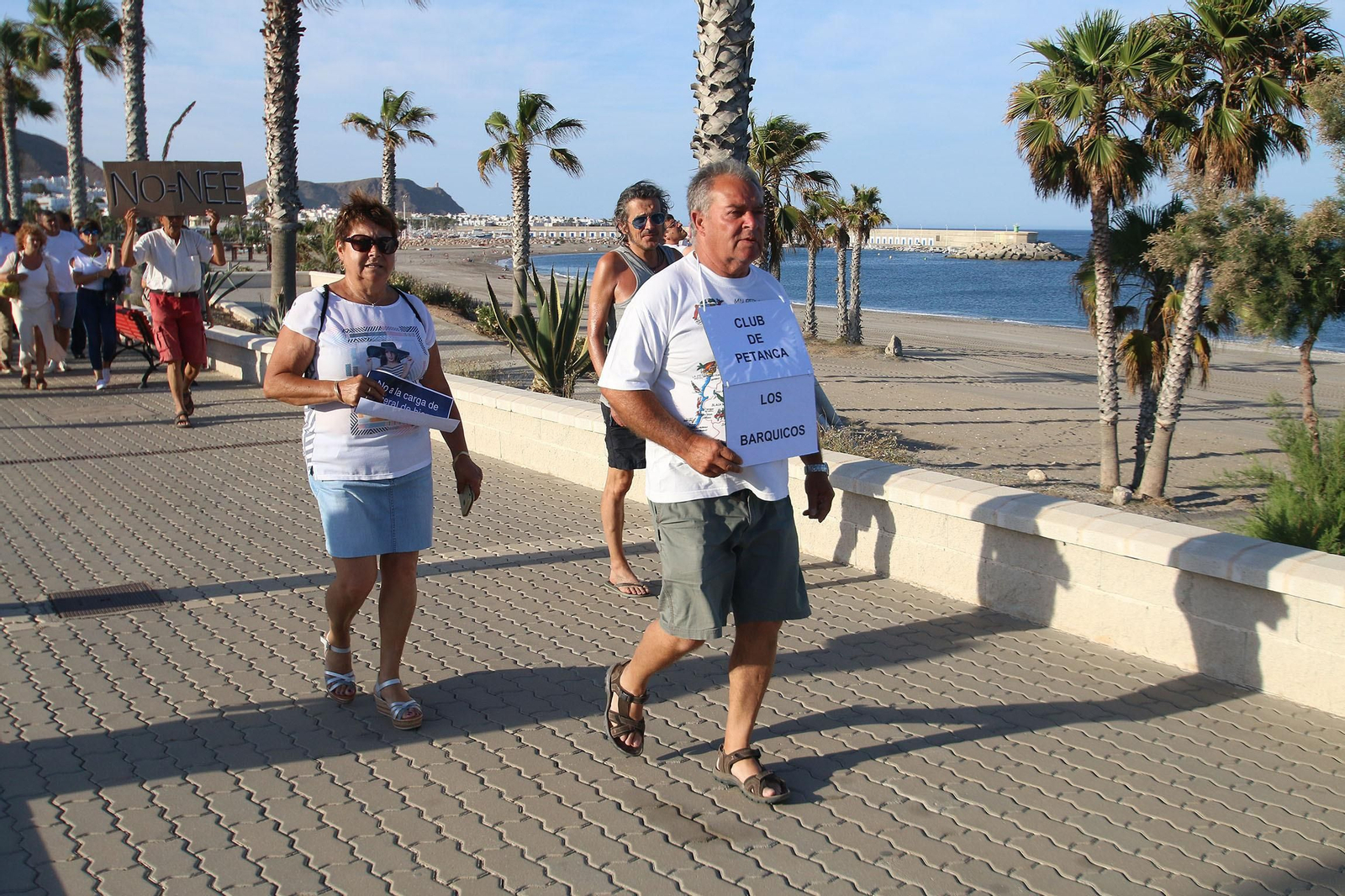 Fotogalería de la marcha contra la carga de mineral de hierro en Carboneras