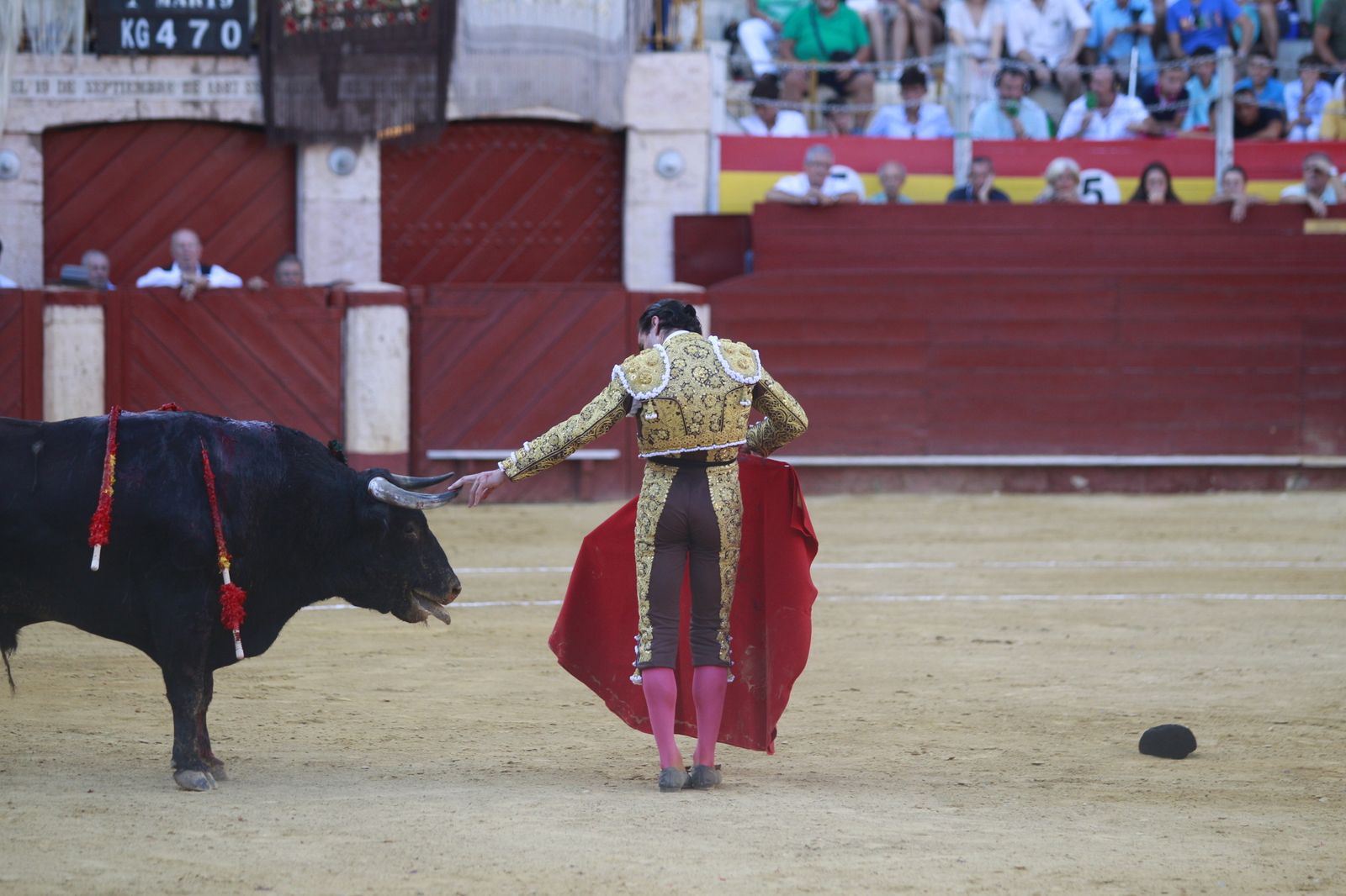 Imágenes del triunfo del torero almeriense Jorge Martínez el día de su alternativa