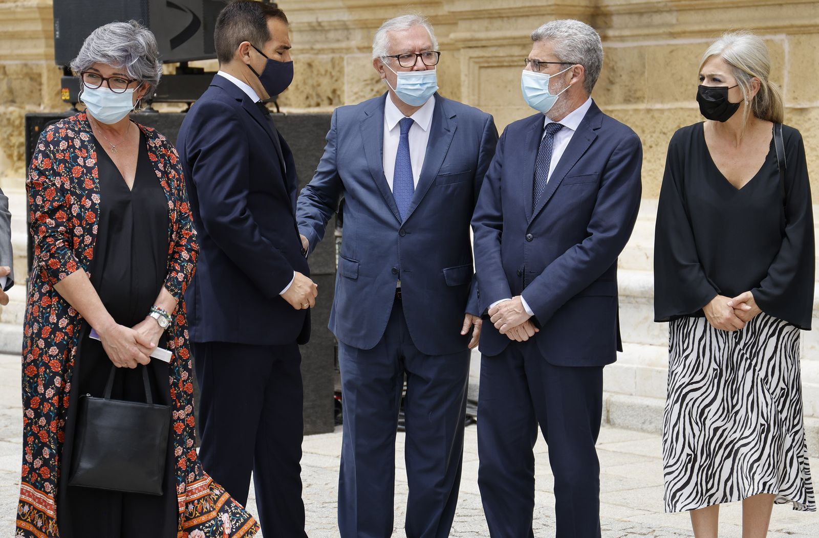 Las imágenes de la capilla ardiente de Manuel Clavero en el Parlamento de Andalucía