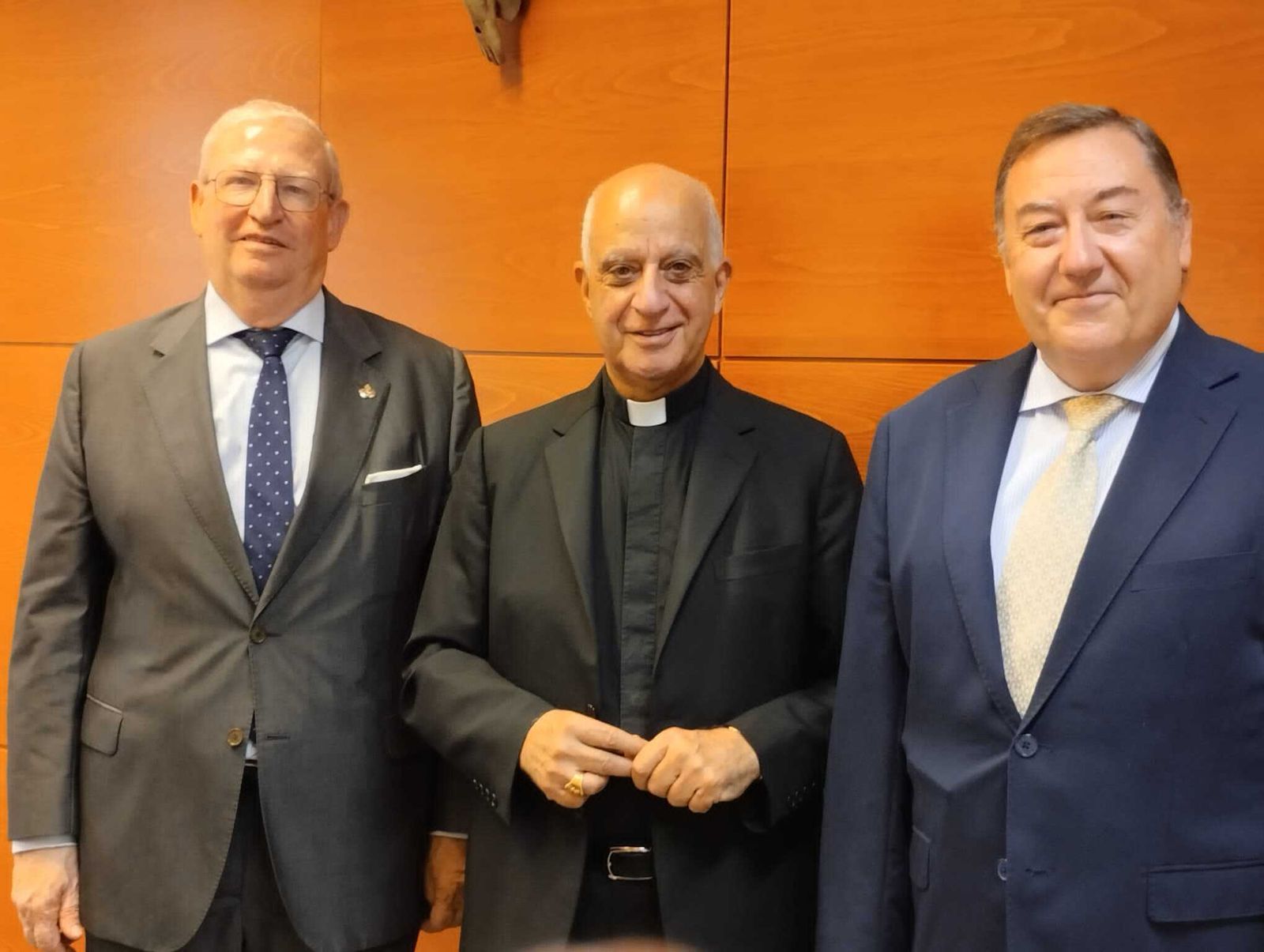 Vélez y Roda junto a Fisichella reunidos en Roma esta misma mañana