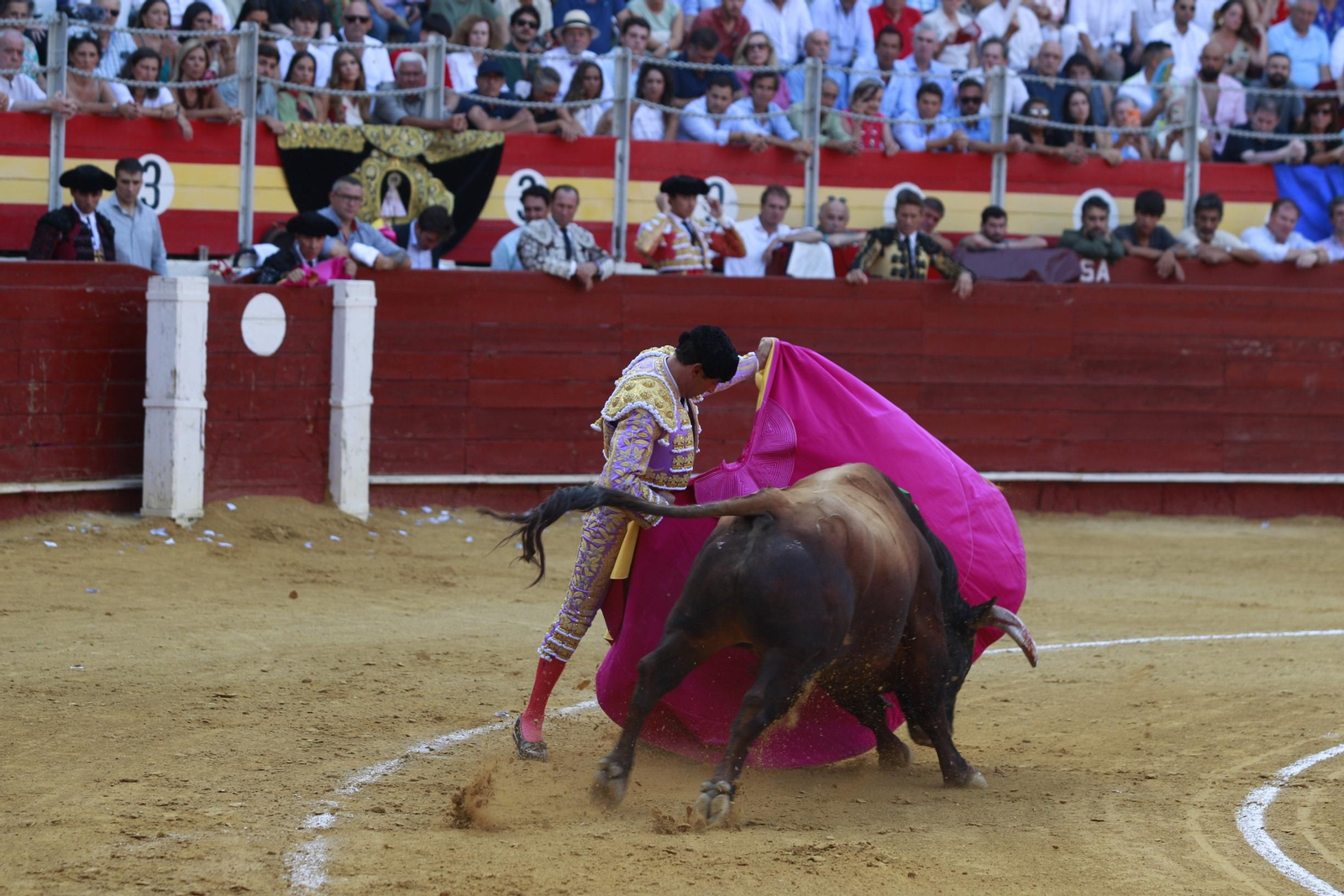 La despedida del torero Enrique Ponce de la Feria de Almería 2024, en imágenes
