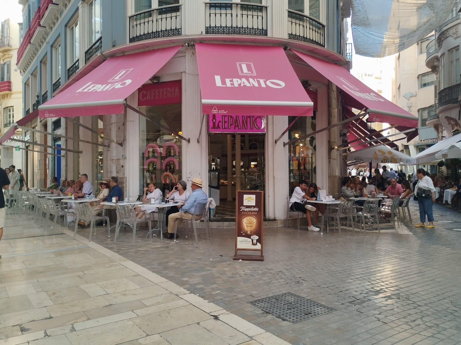 La cafetería Lepanto, este domingo