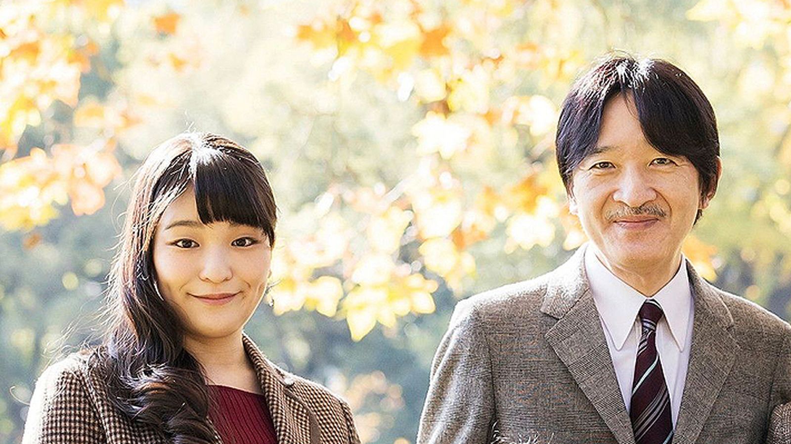 Mako con su padre, el príncipe Fumihito, actual heredero al trono japonés.