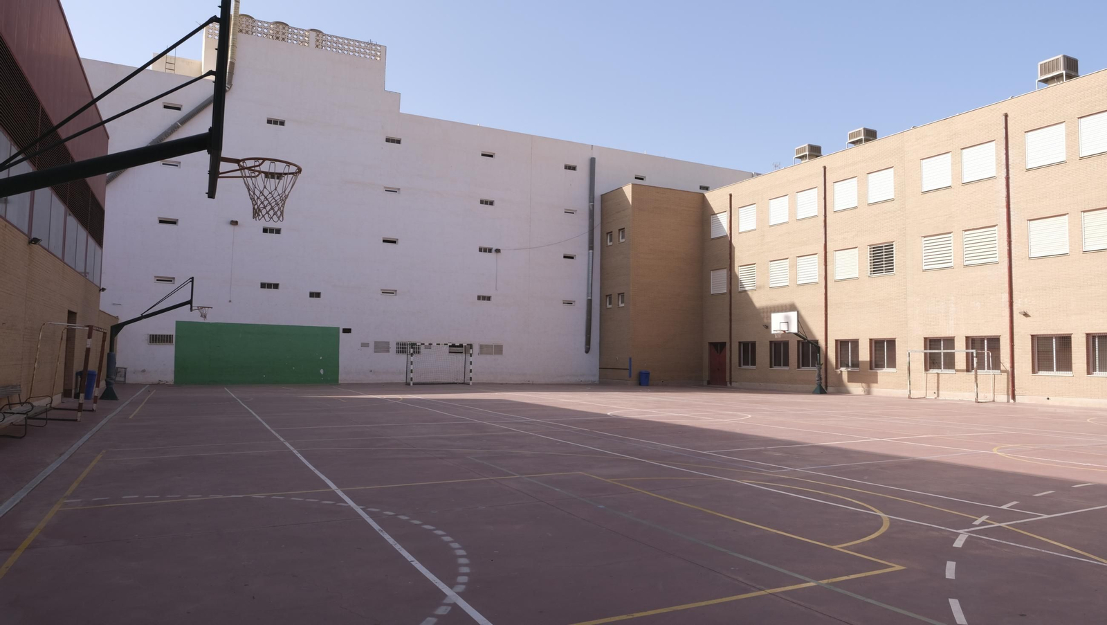 Inicio del curso escolar en el IES Alborán-Manuel Cáliz, en imágenes