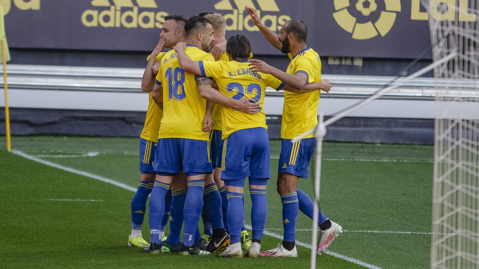 Las Imágenes del partido Cádiz-Valencia