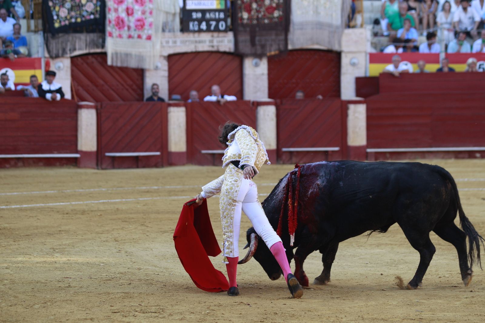 Imágenes del triunfo del torero almeriense Jorge Martínez el día de su alternativa