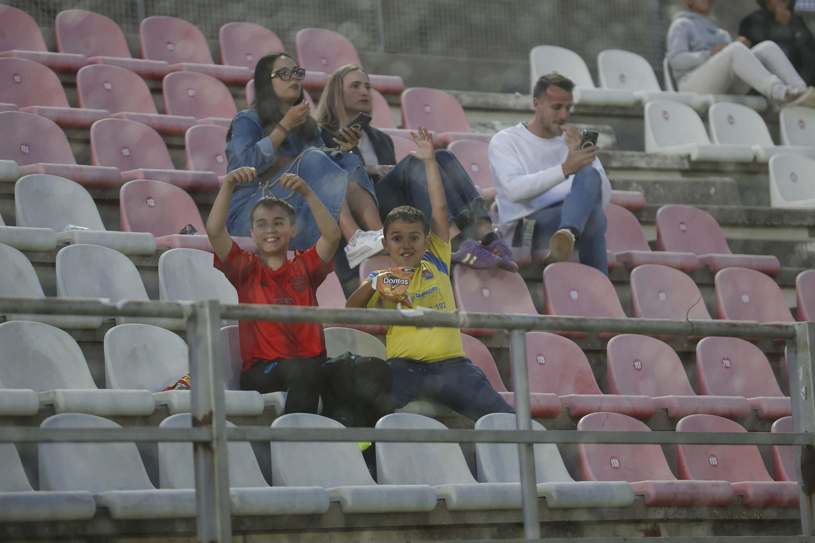 Búscate en el Algeciras - Betis Deportivo en el Nuevo Mirador