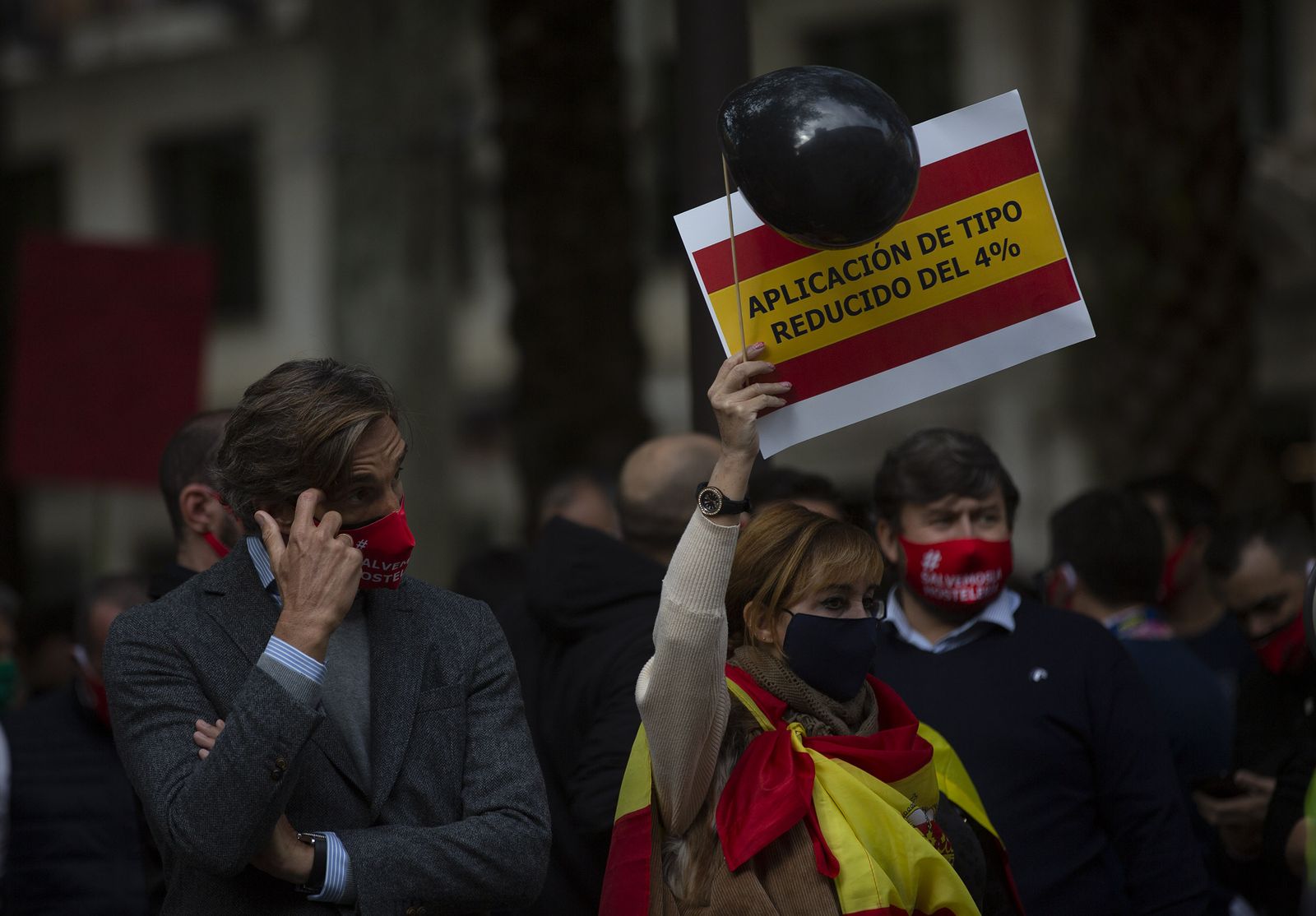 La manifestación de los hosteleros de Sevilla, en imágenes