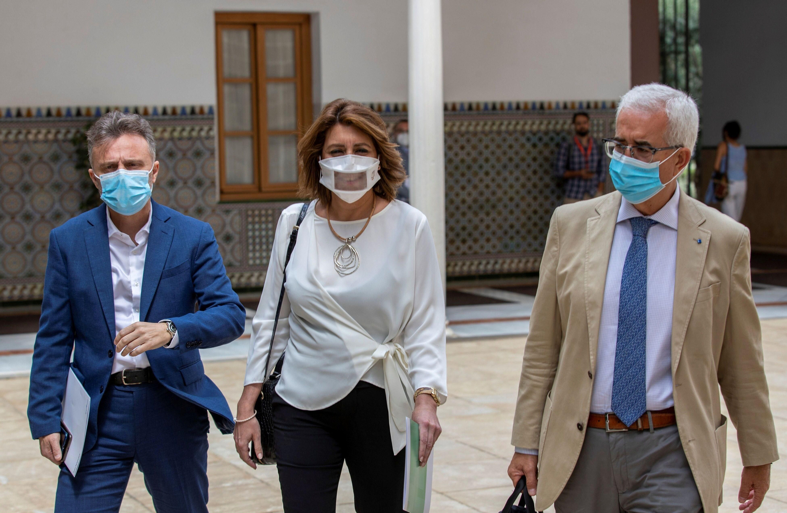 Susana Díaz, Jiménez Barrios y José Fiscal, en el Parlamento.