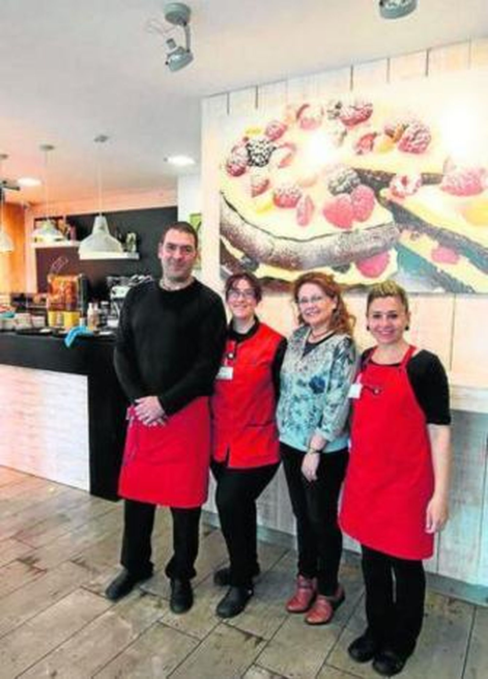 B. Rincón, P. Figueras, J. Navarro y M. Jaraba en el Roldán de la avenida de Cádiz.