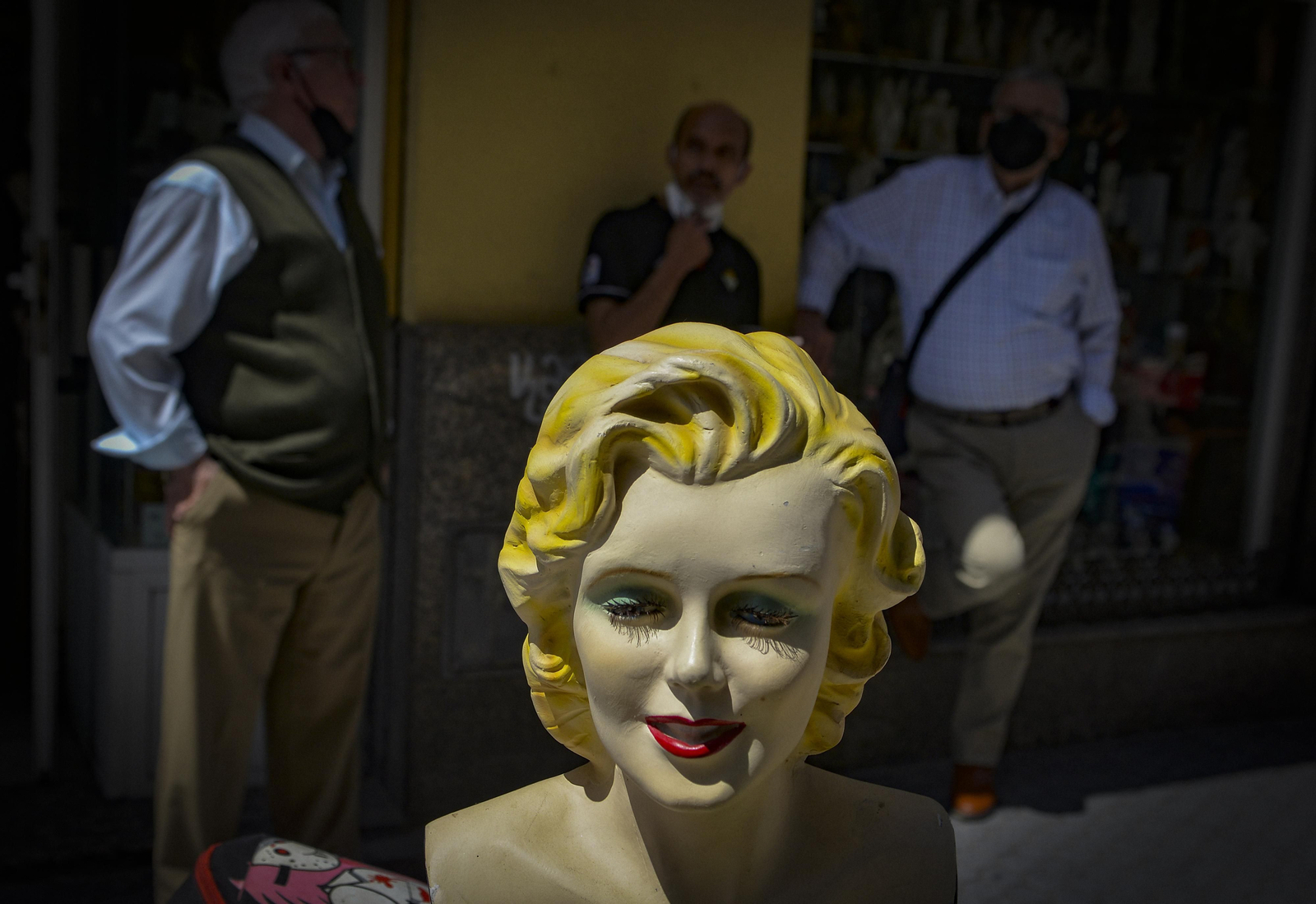 El mercadillo del Jueves: retratos de la calle Feria