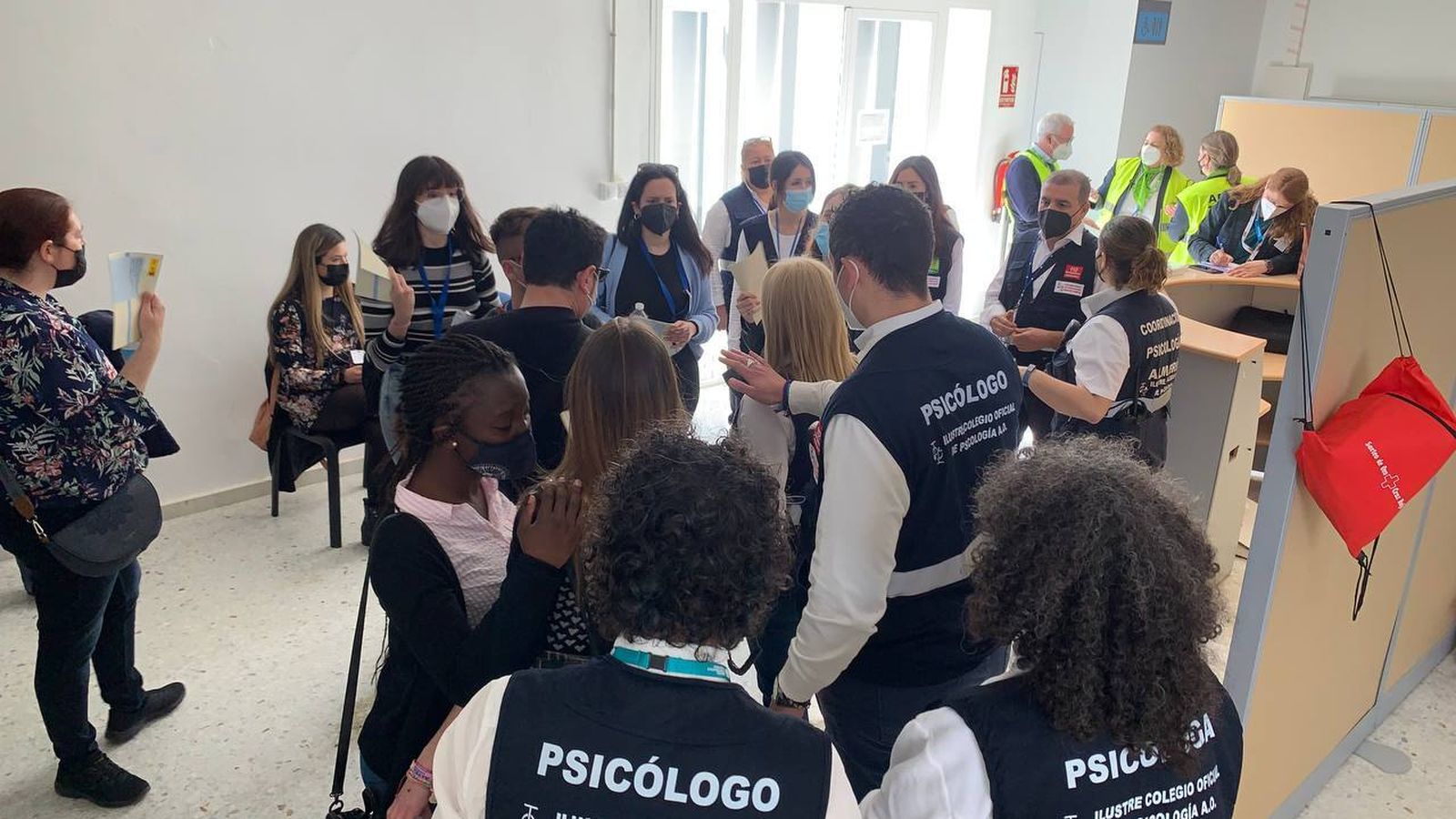 Imágenes del simulacro en el que han participado todas las fuerzas y cuerpos de seguridad y de emergencias de la capital y un equipo de psicólogos