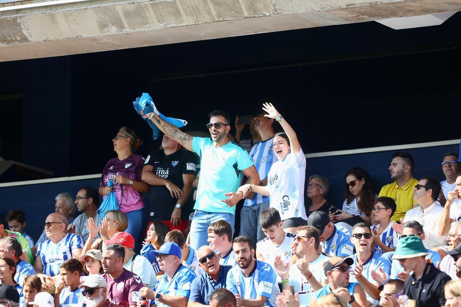 Búscate en las fotos del Málaga CF-Melilla