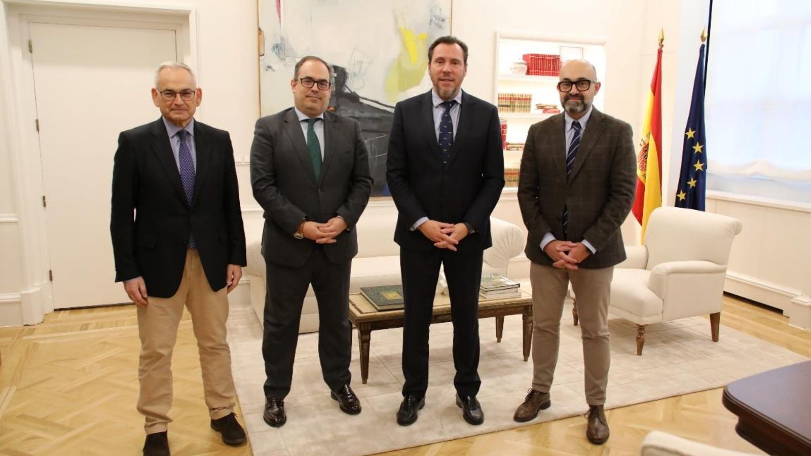 Reunión del ministro de Transportes con el comisionado para el desarrollo del Corredor Mediterráneo