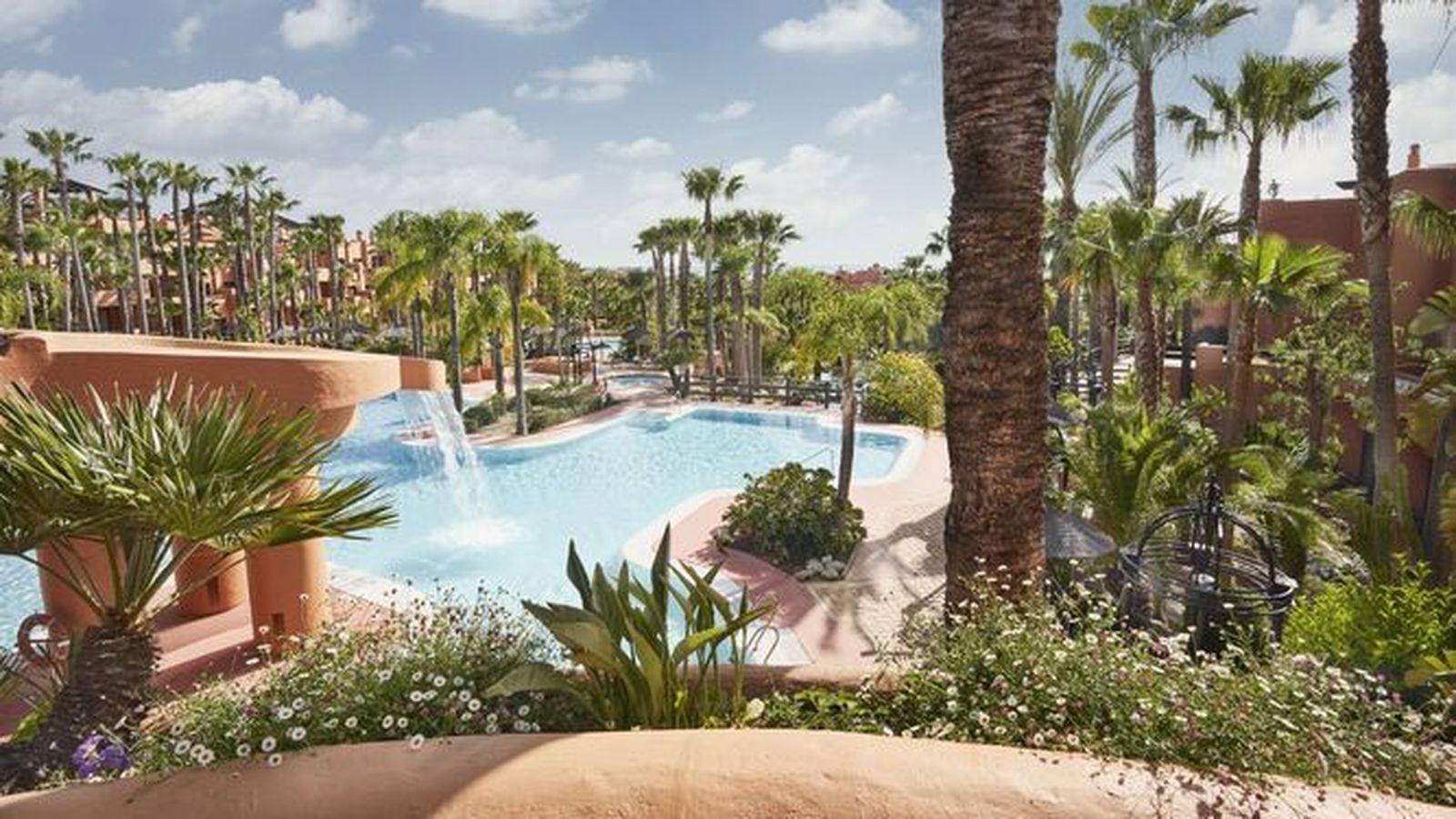 Ofertas de empleo para trabajar en el hotel Royal Hideaway de Chiclana este verano