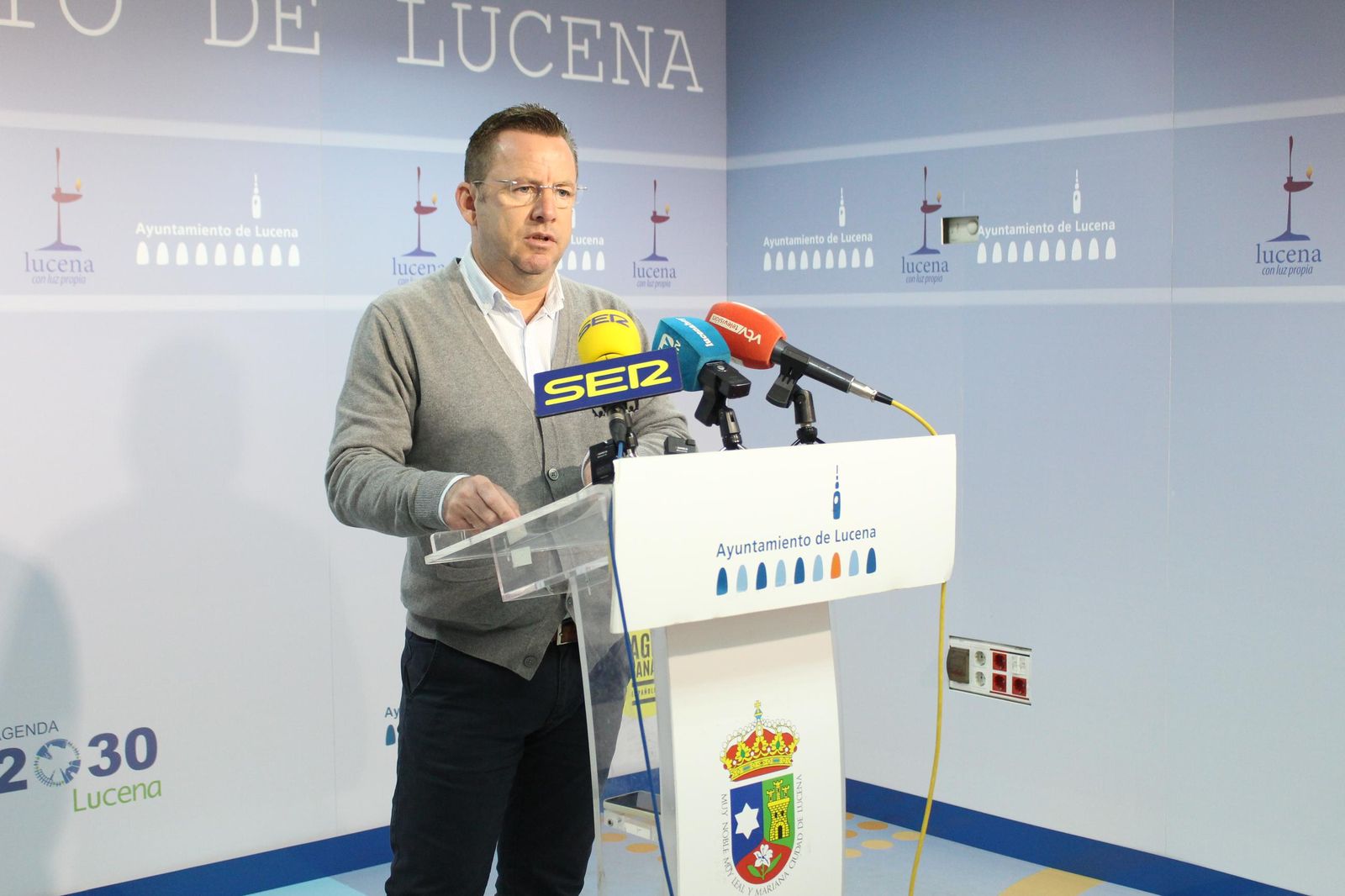 El concejal de Recursos Humanos del Ayuntamiento de Lucena, Francis Aguilar