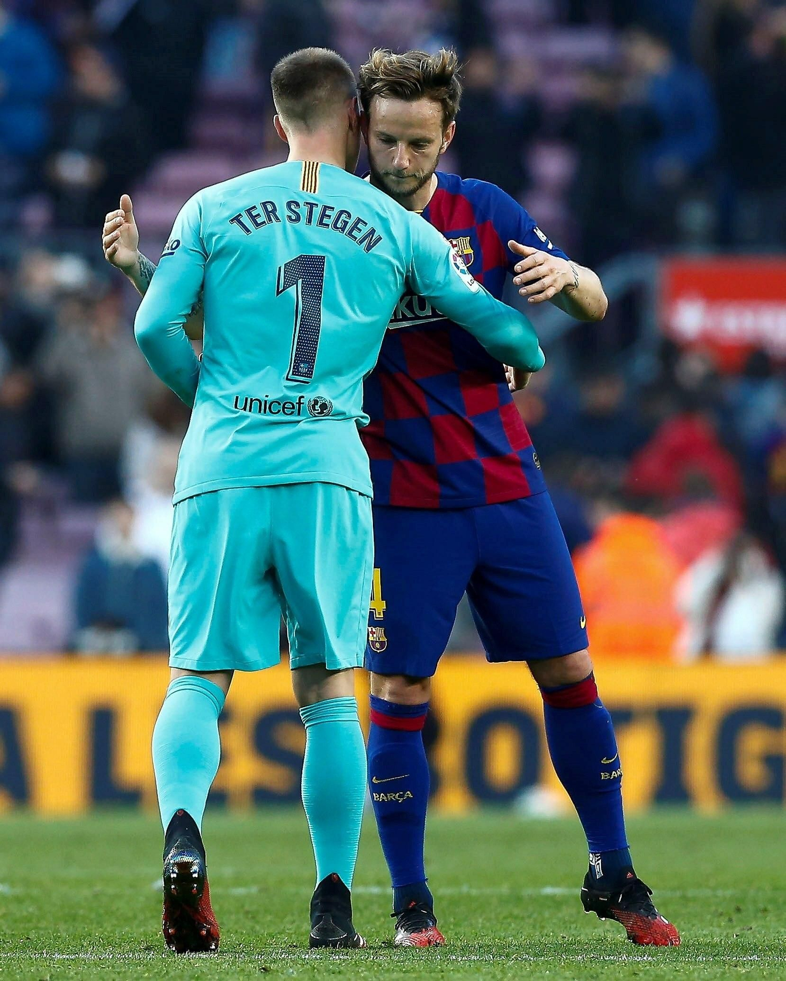 Ter Stegen y Rakitic.