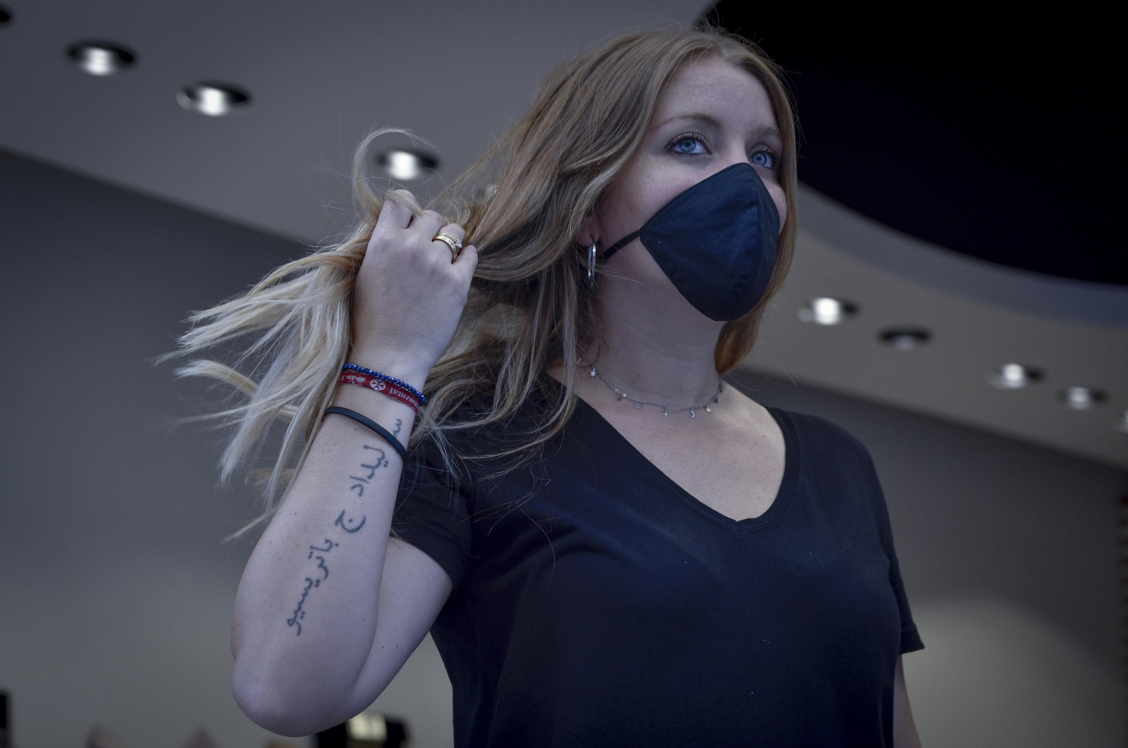 Mascarillas en Sevilla: de elemento sanitario a complemento de moda