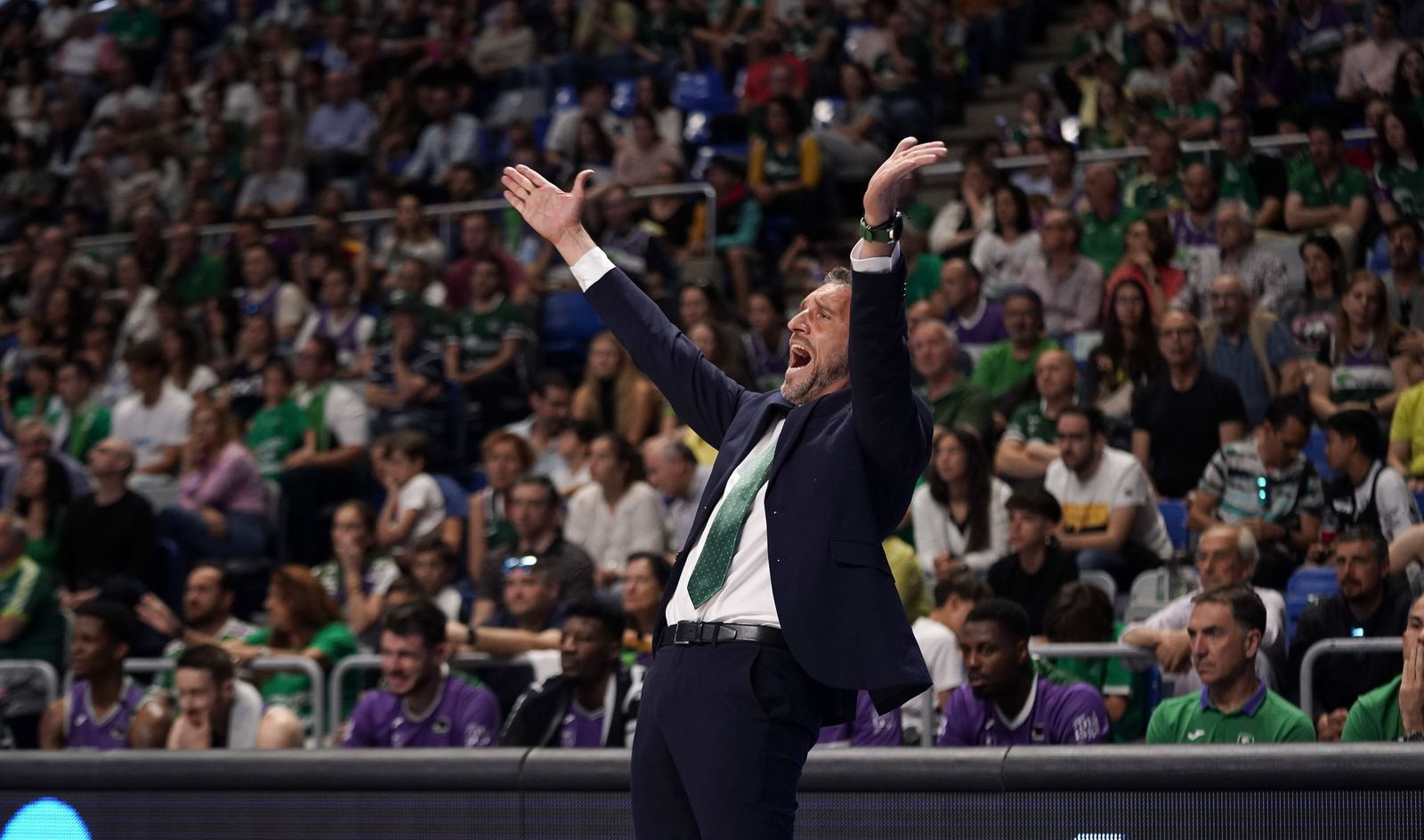 Ibon Navarro, durante el partido ante el Fuenla