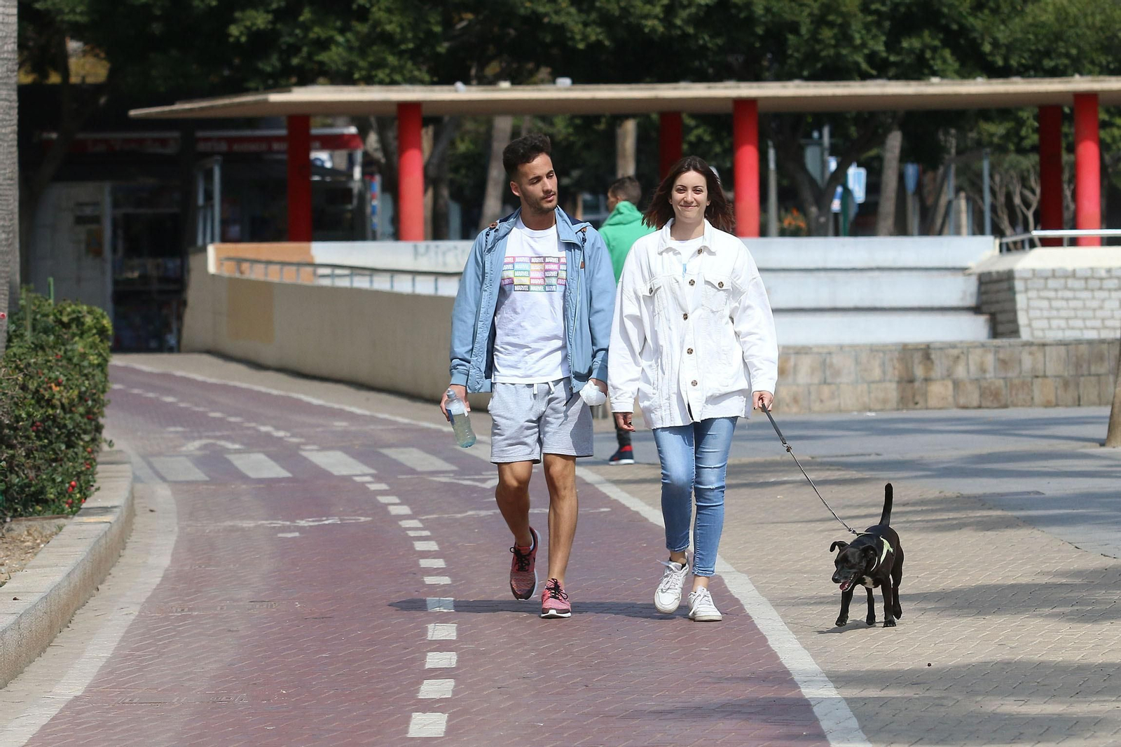 Las imágenes de la capital y los pueblos, paralizados para frenar el coronavirus