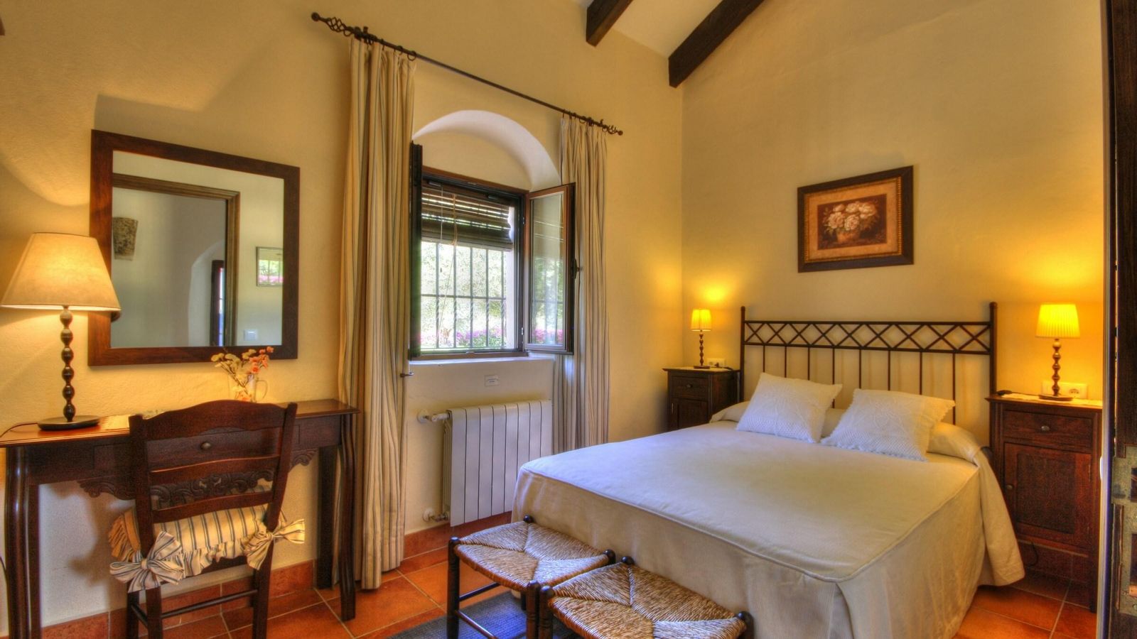 Uno de los dormitorios de la hacienda