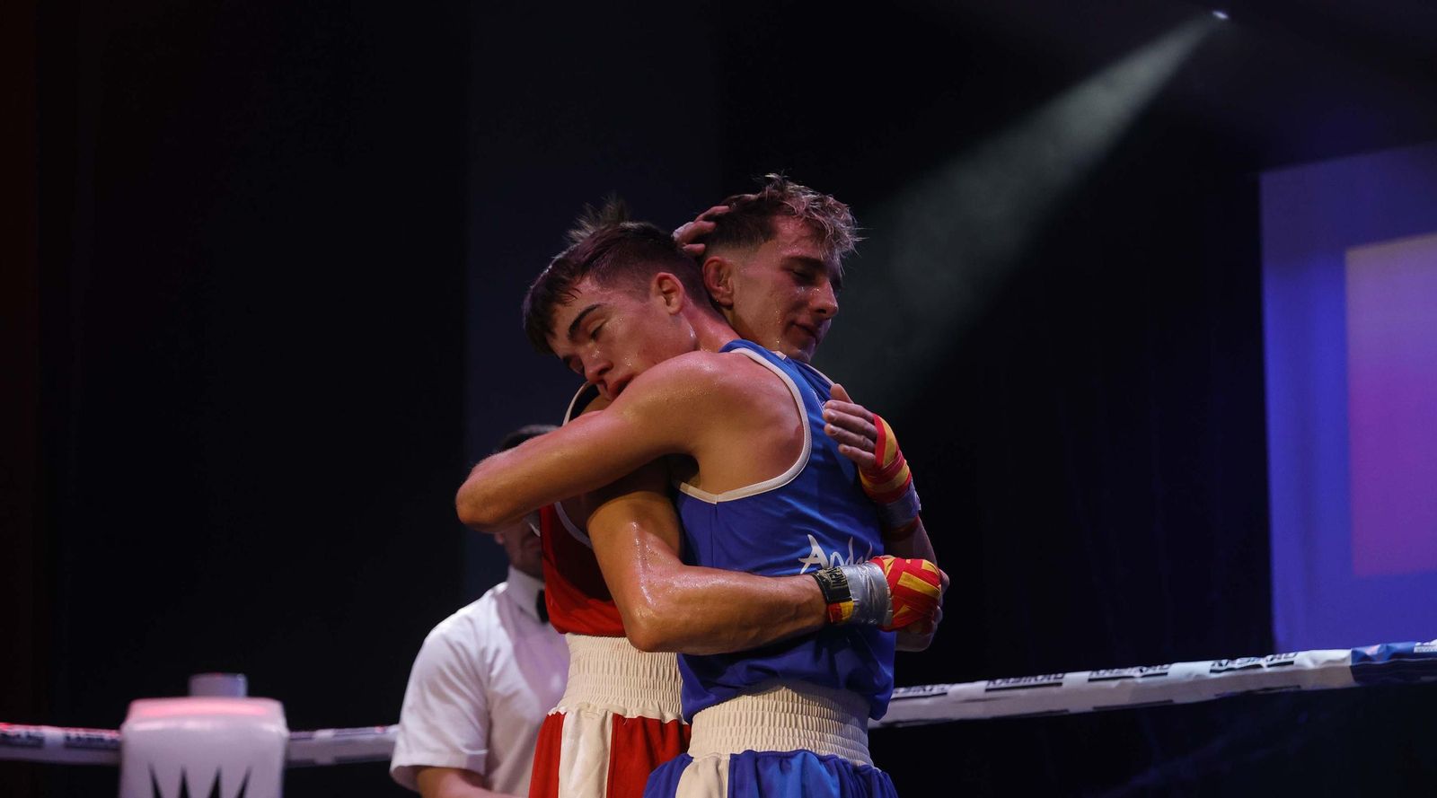 Las fotos de la VIII Fight Night de boxeo del Don Príncipe en San Roque