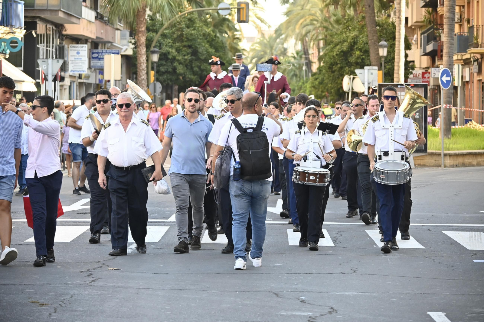 Imágenes de ambiente en el tercer día de toros en Huelva