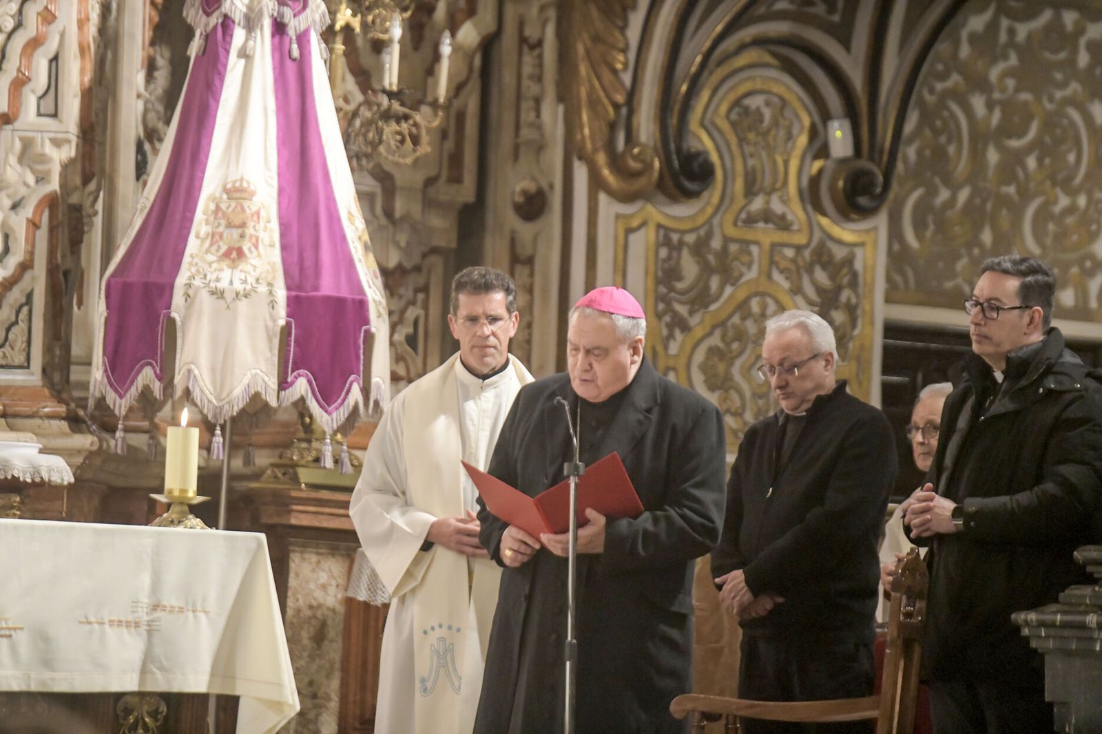 Gil Tamayo en la Basilíca.