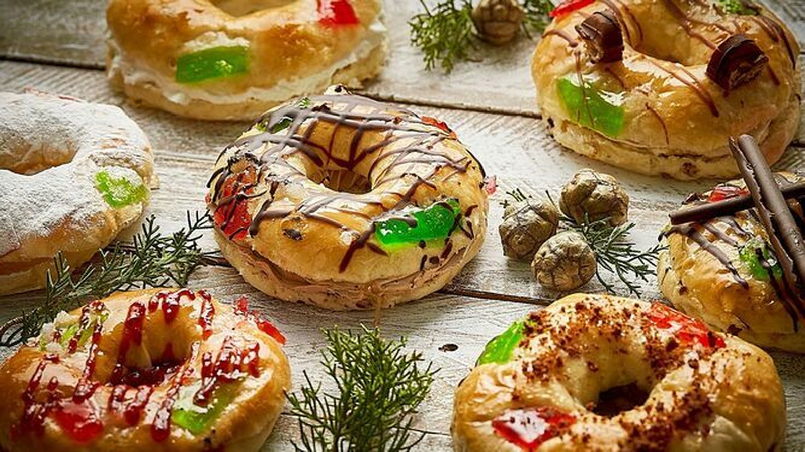 Roscones de Reyes elaborados al estilo artesanal.