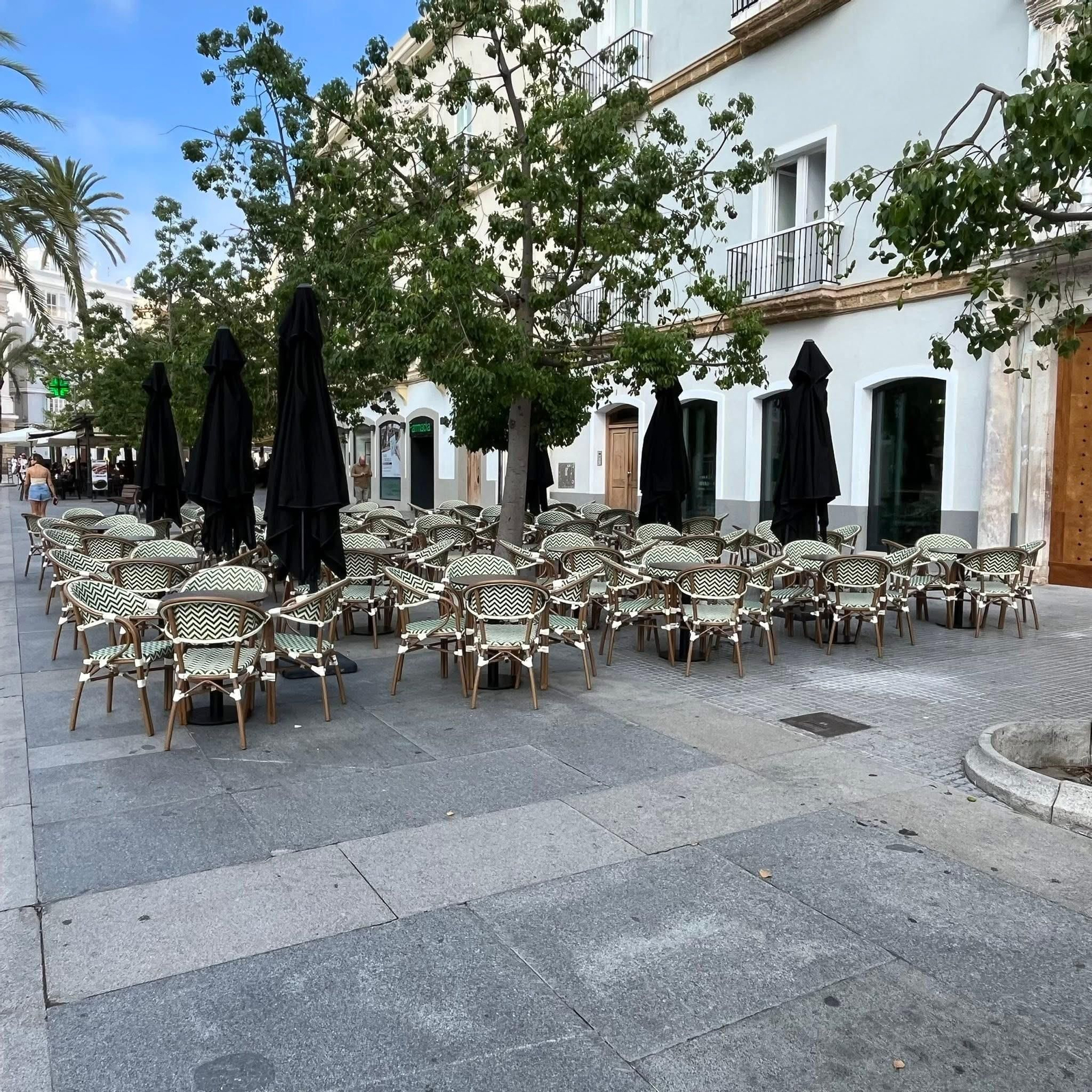 Las terrazas okupan las plazas