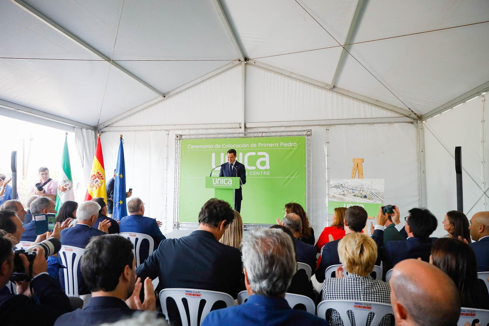 Así ha sido la colocación de la primera piedra del Unica Agribusiness Centre de Almería