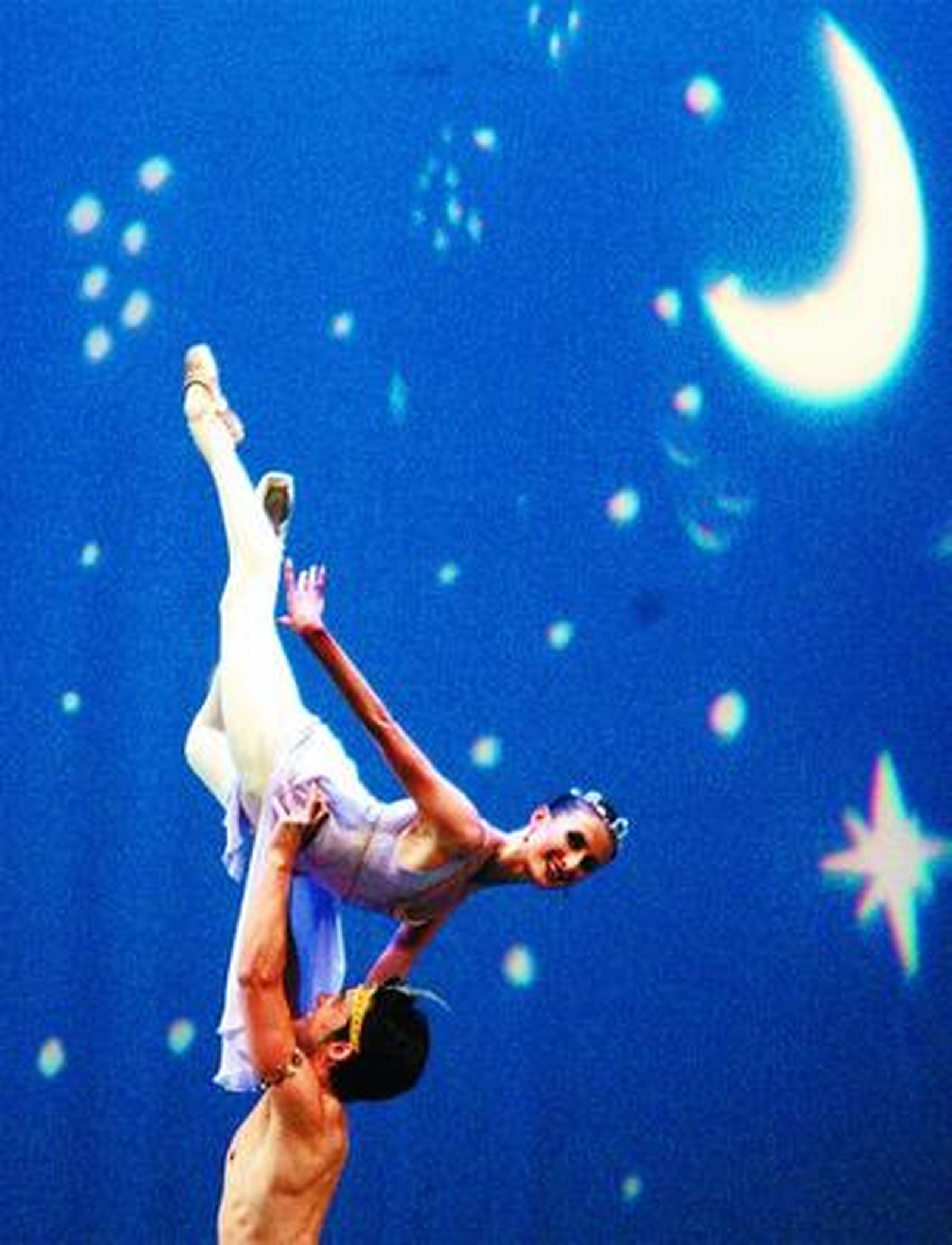 Ángel Corella ayer con una de las bailarinas.