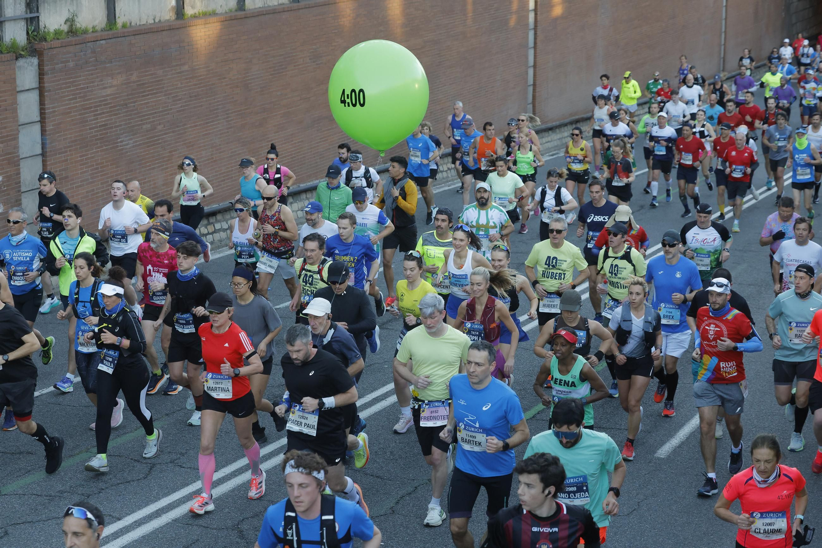 Búscate en el Zurich Maratón de Sevilla 2025