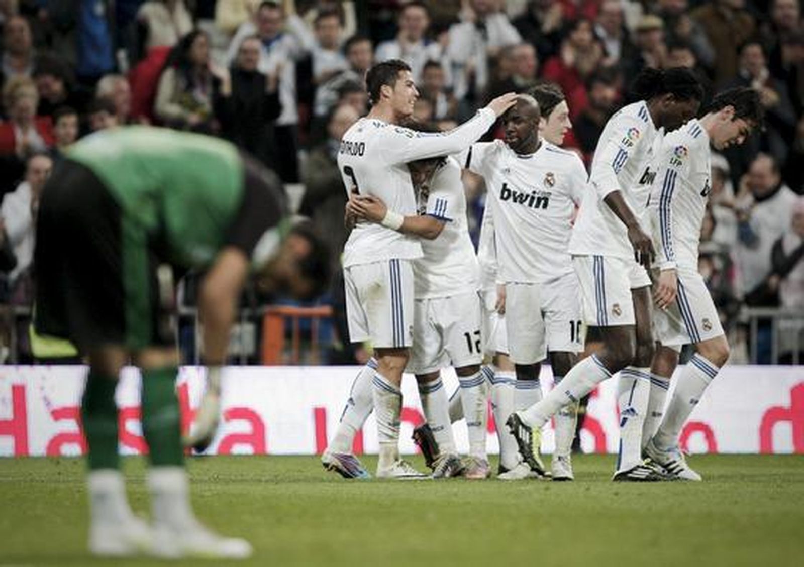 El Real Madrid recupera su mejor versión y vence a la Real Sociedad.

Foto: AFP/ Reuters/ EFE