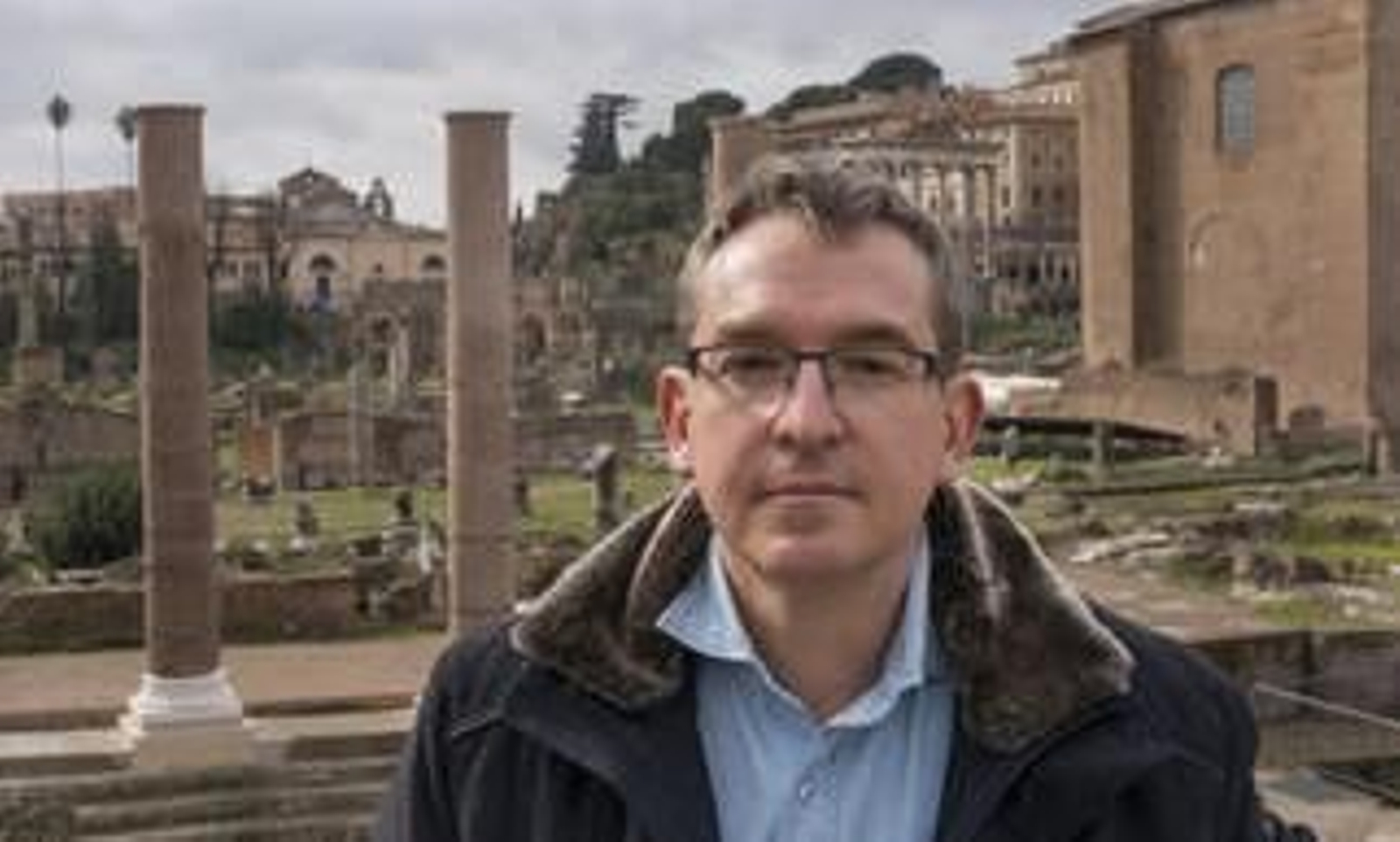 "Nunca hemos sido el centro del mundo, aunque lo hemos creído"