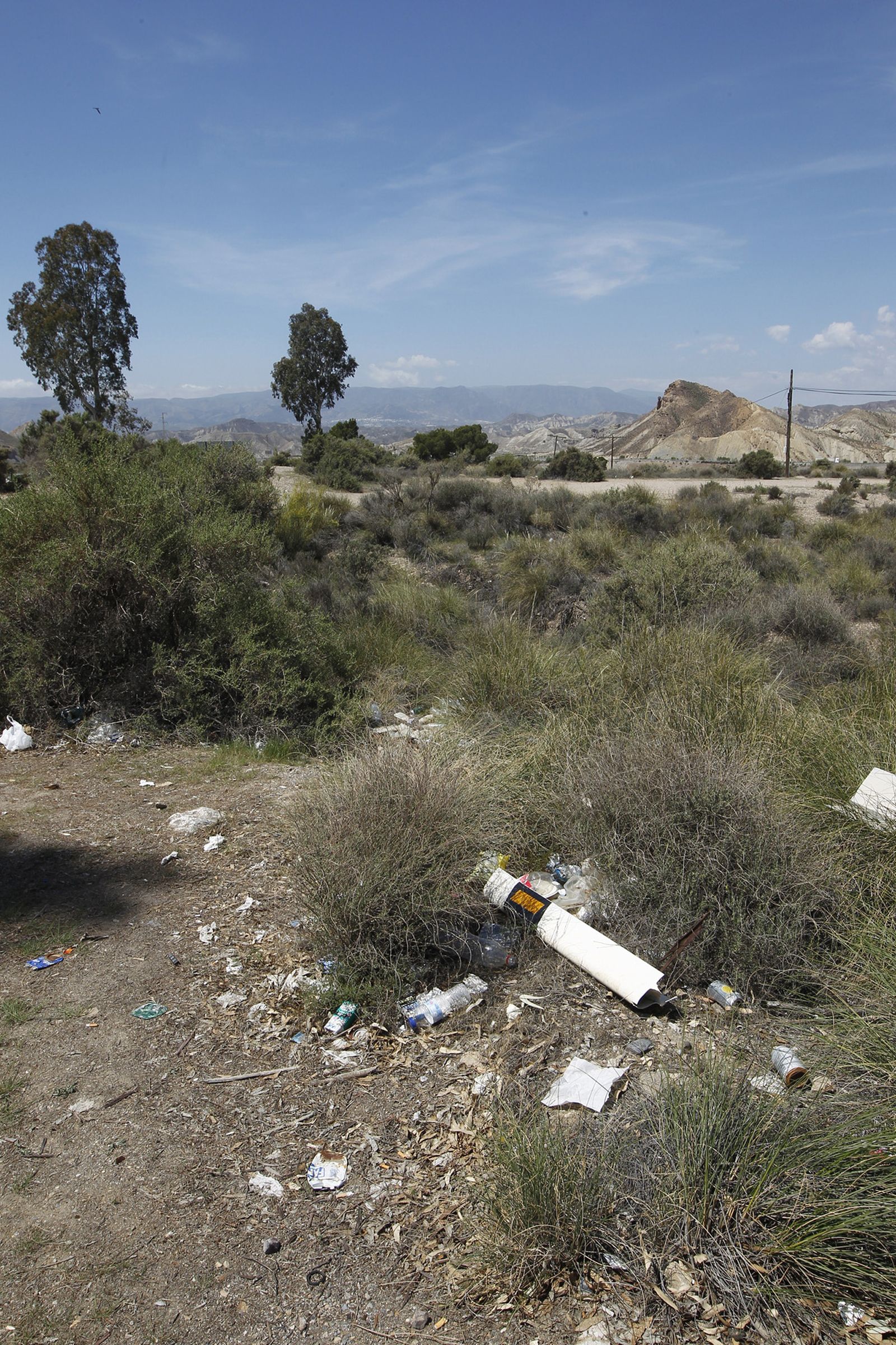 Fotogalería basura en el Desierto de Tabernas