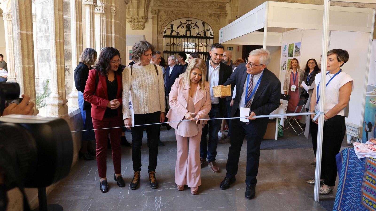 Mamen Sánchez, inaugurando la IV Feria de Economía Social.