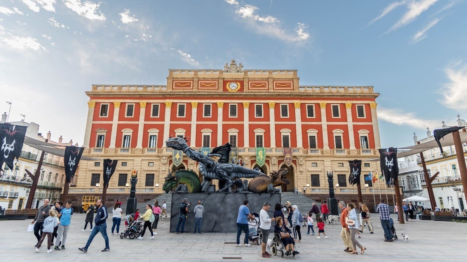 Decoración de Halloween en la céntrica plaza del Rey.