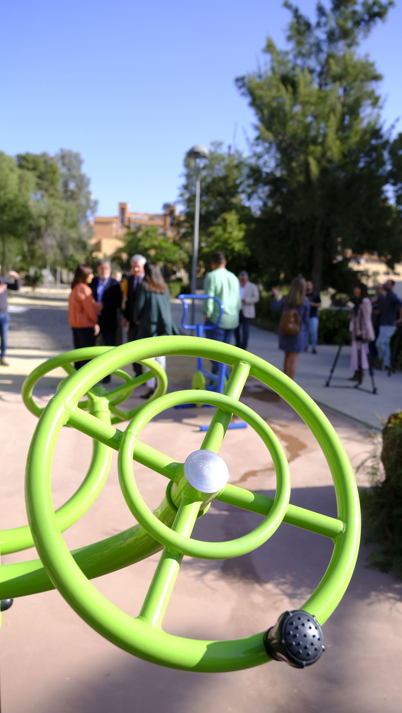 Imágenes del nuevo parque en el entorno de la Bola Azul